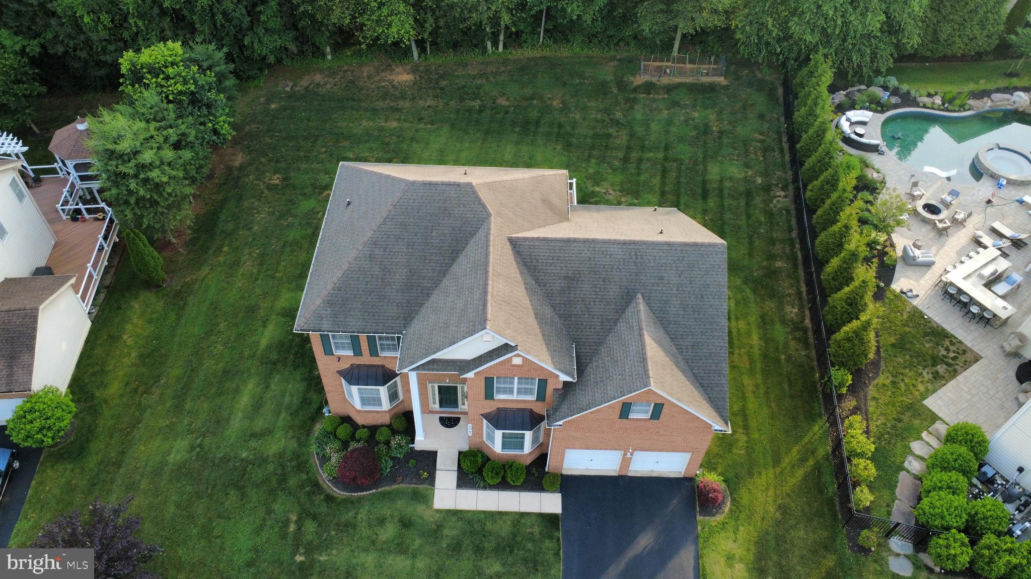 THE ESTATES AT CEDARDAY - Residential