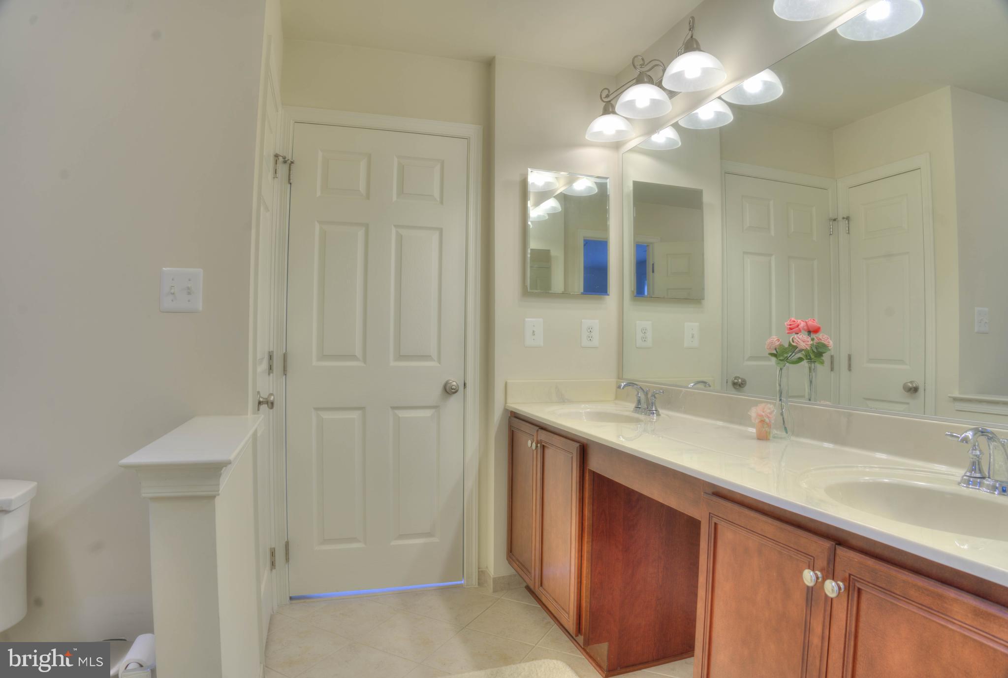 THE ESTATES AT CEDARDAY - Residential