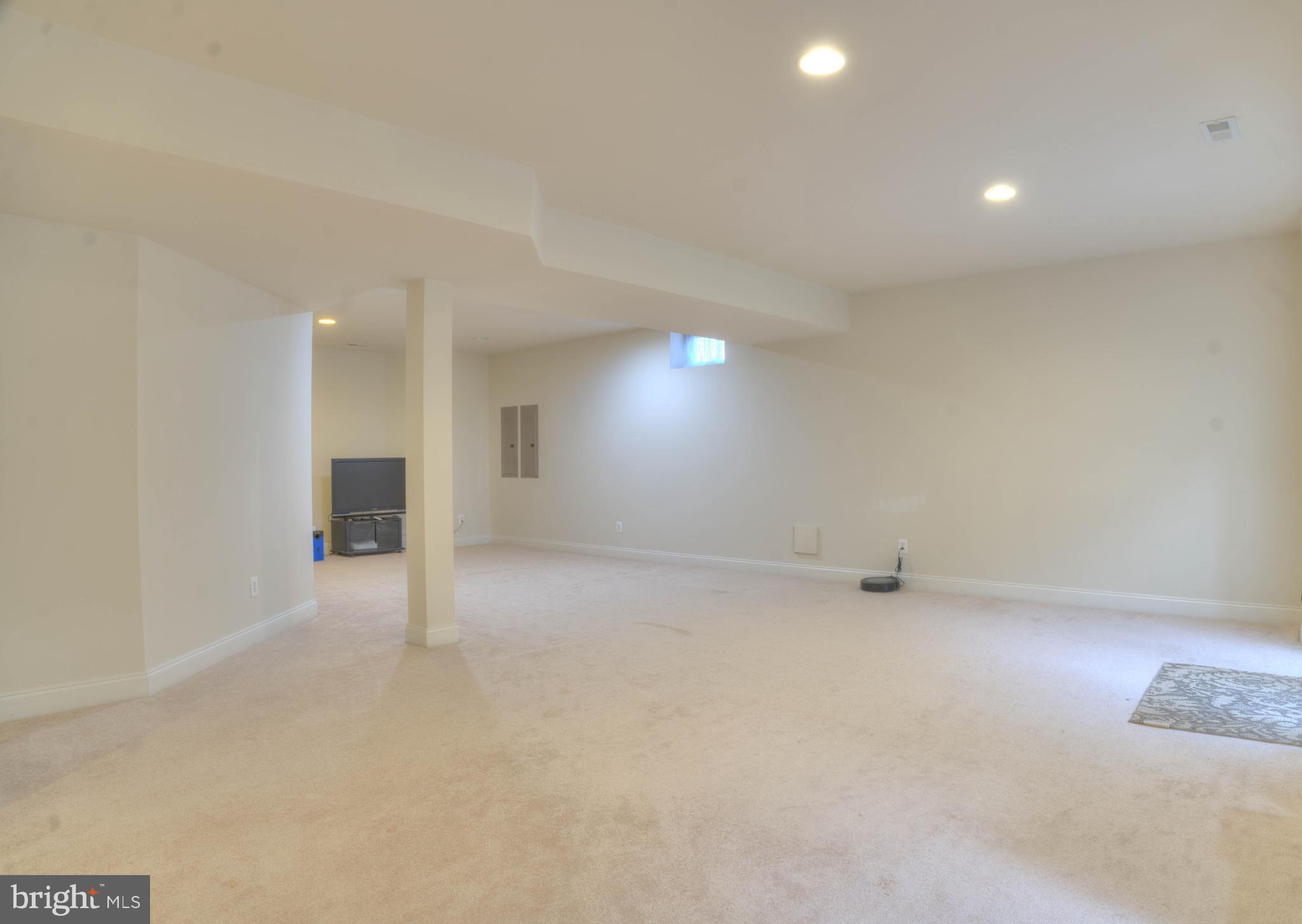 THE ESTATES AT CEDARDAY - Residential