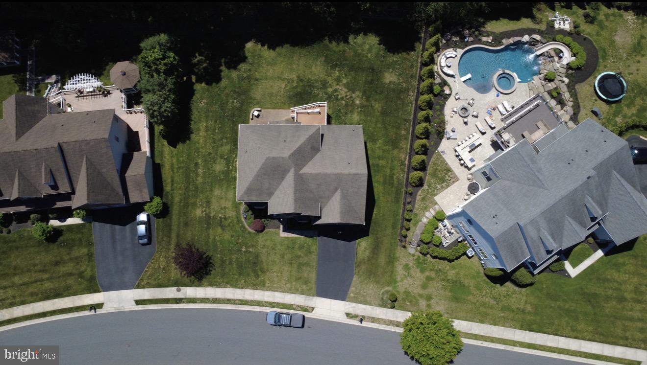 THE ESTATES AT CEDARDAY - Residential