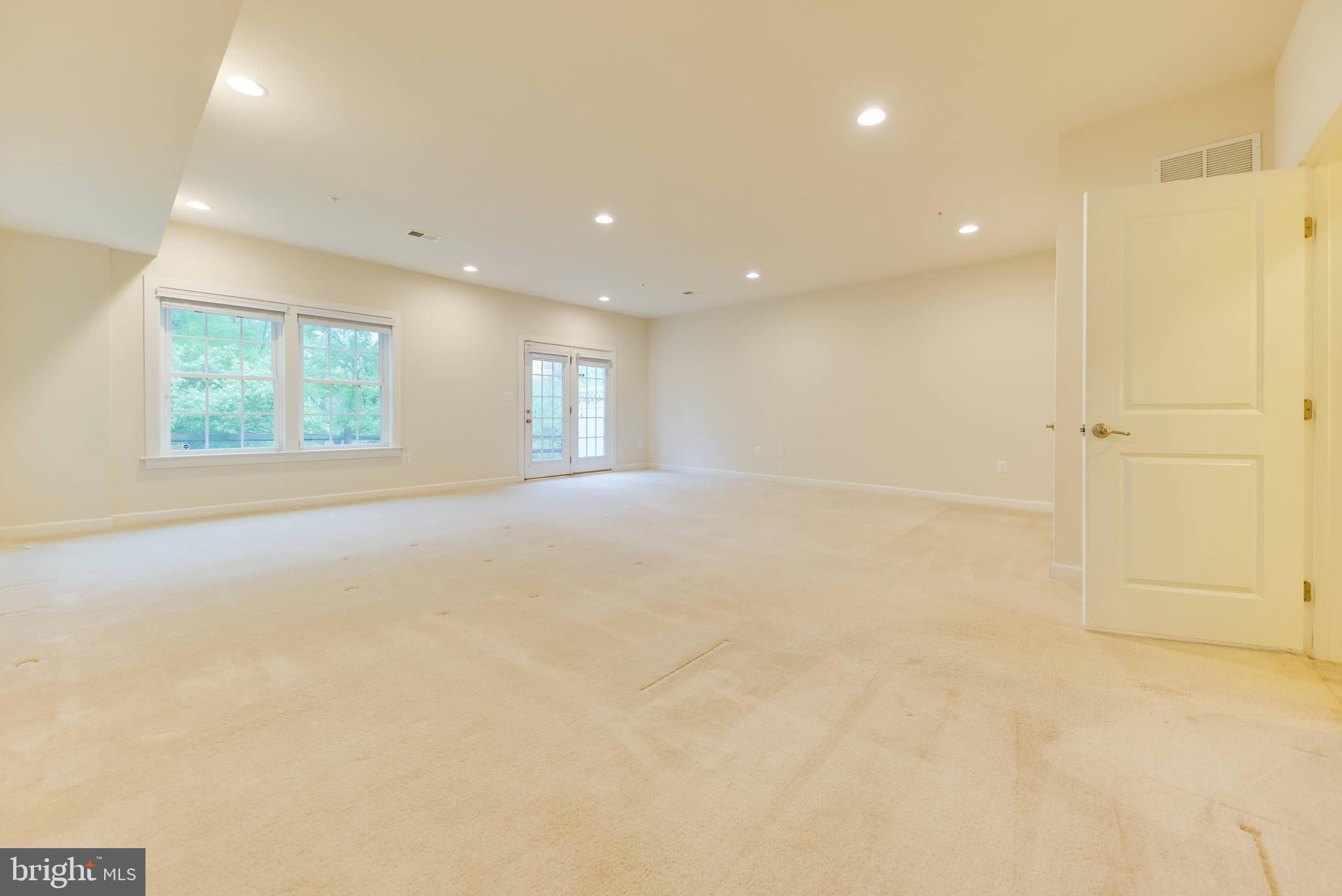 GREENBELT STATION - Residential Lease