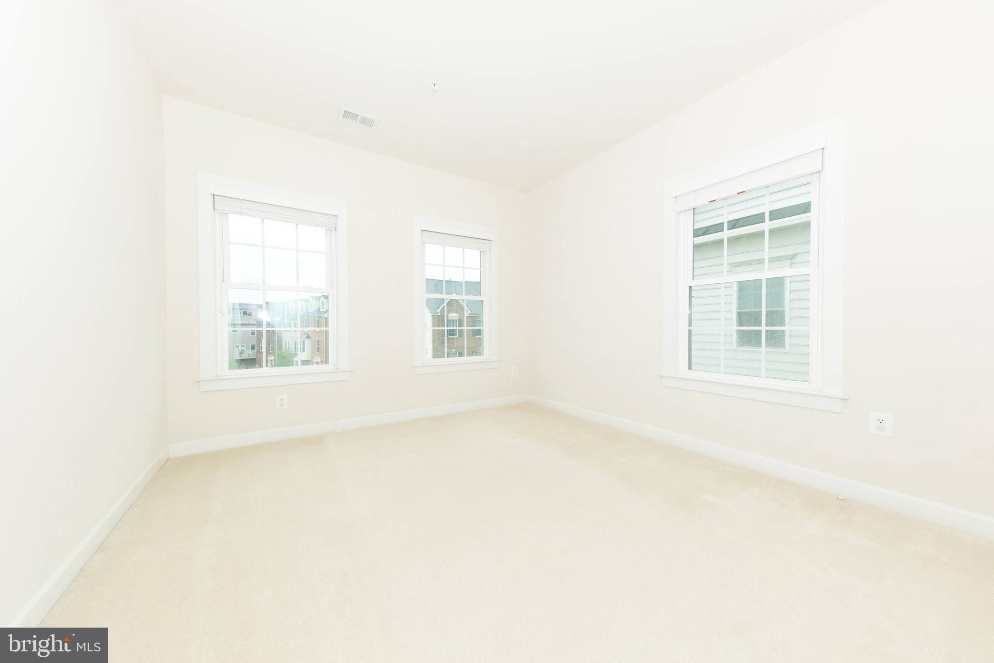GREENBELT STATION - Residential Lease