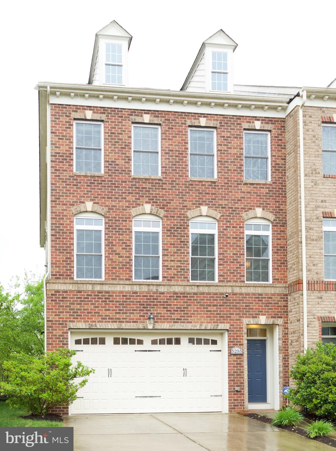GREENBELT STATION - Residential Lease