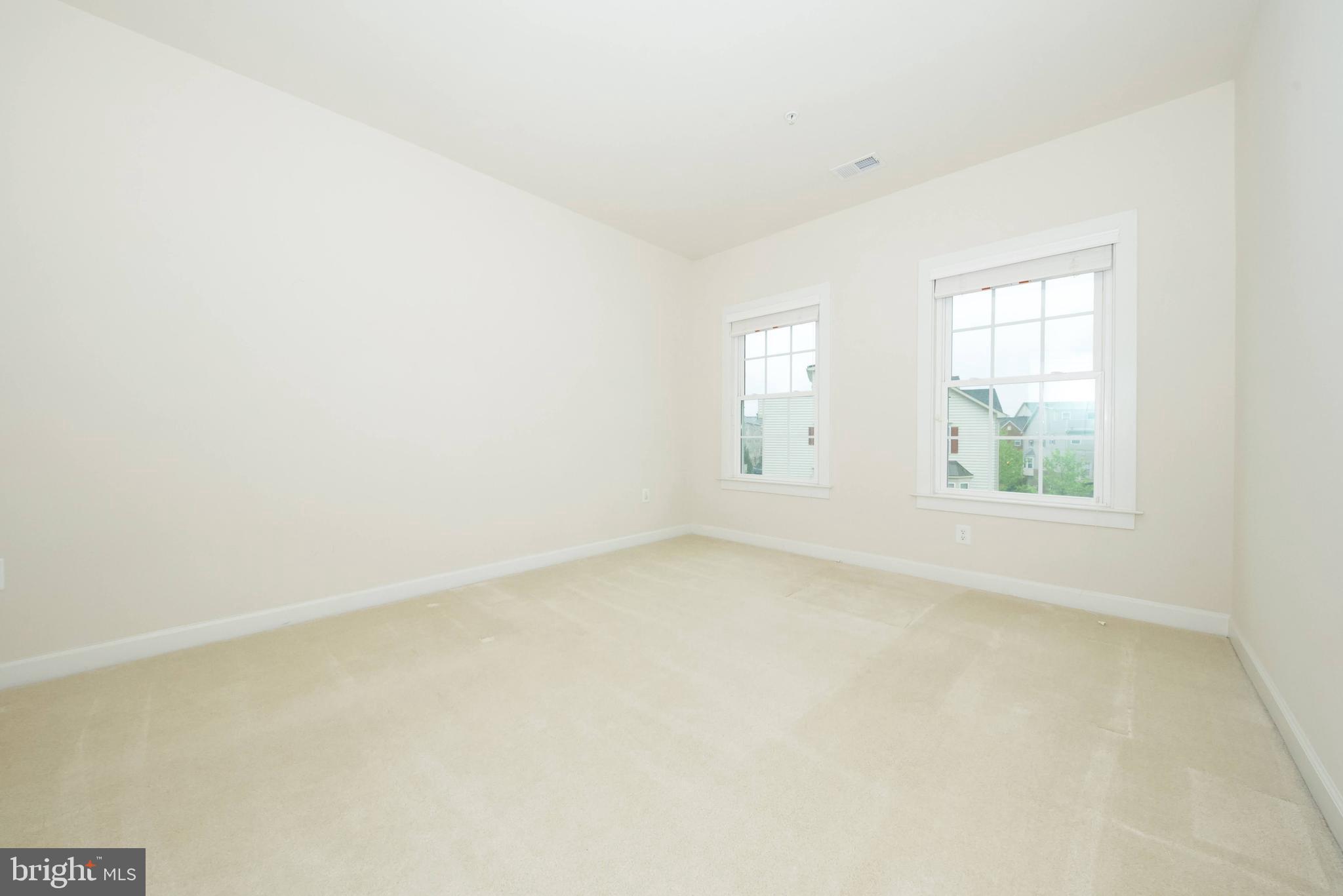 GREENBELT STATION - Residential Lease
