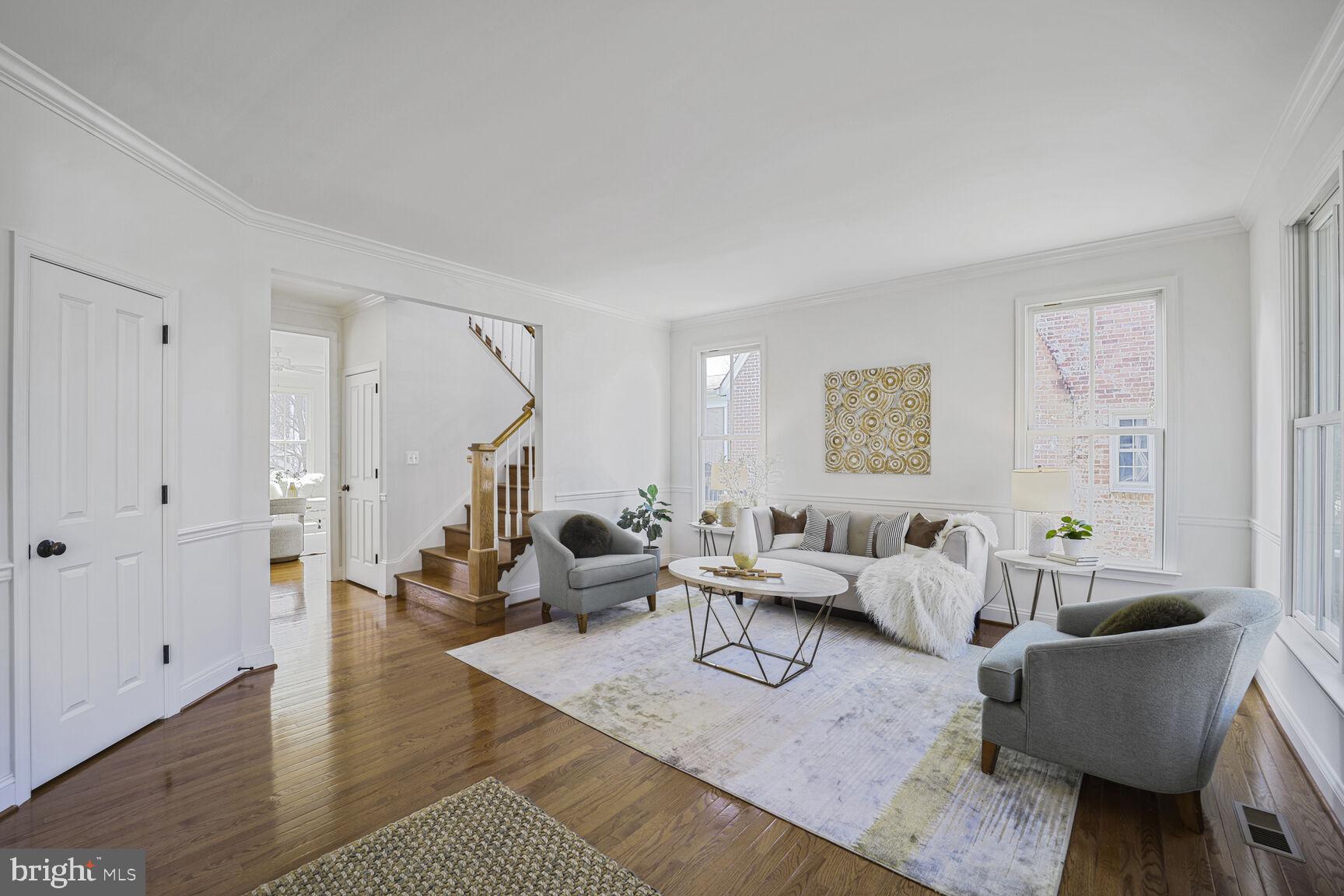 LEE HEIGHTS - Residential