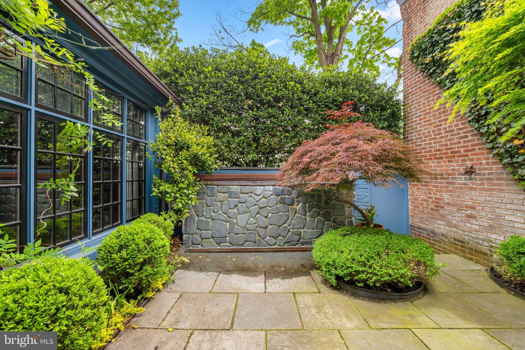 GEORGETOWN - Residential