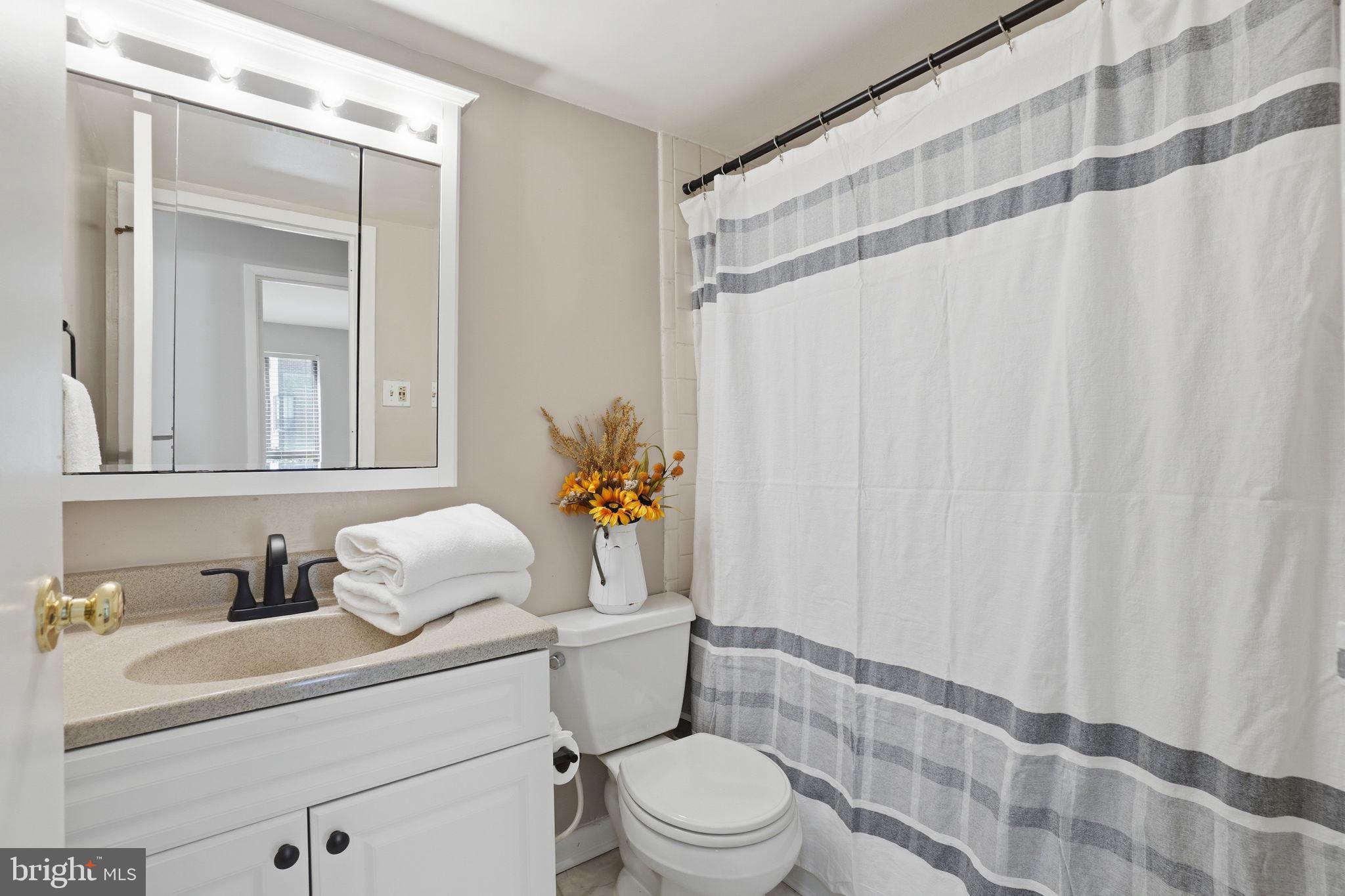 CHESTNUT GROVE - Residential