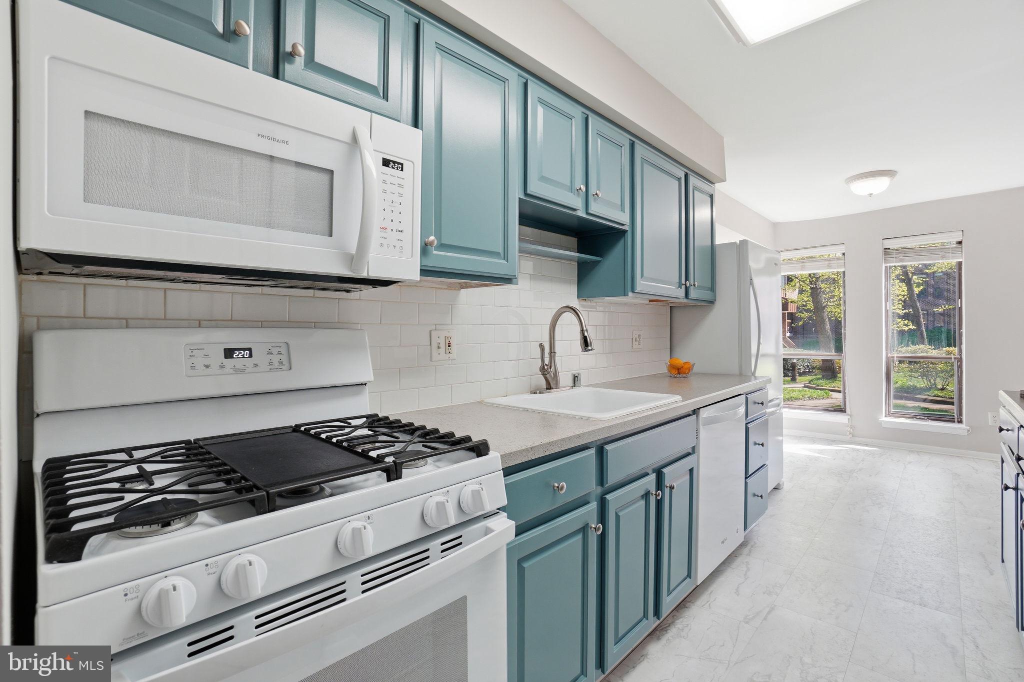 CHESTNUT GROVE - Residential