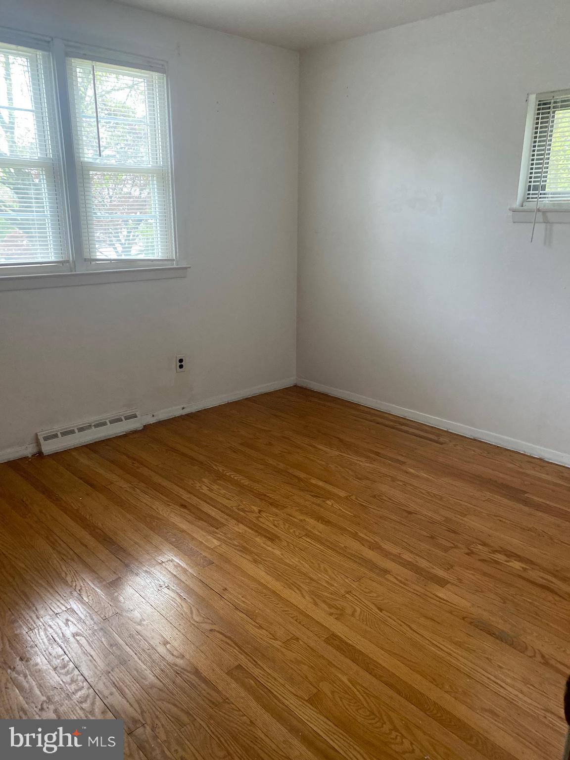 JEFFERSONVILLE - Residential