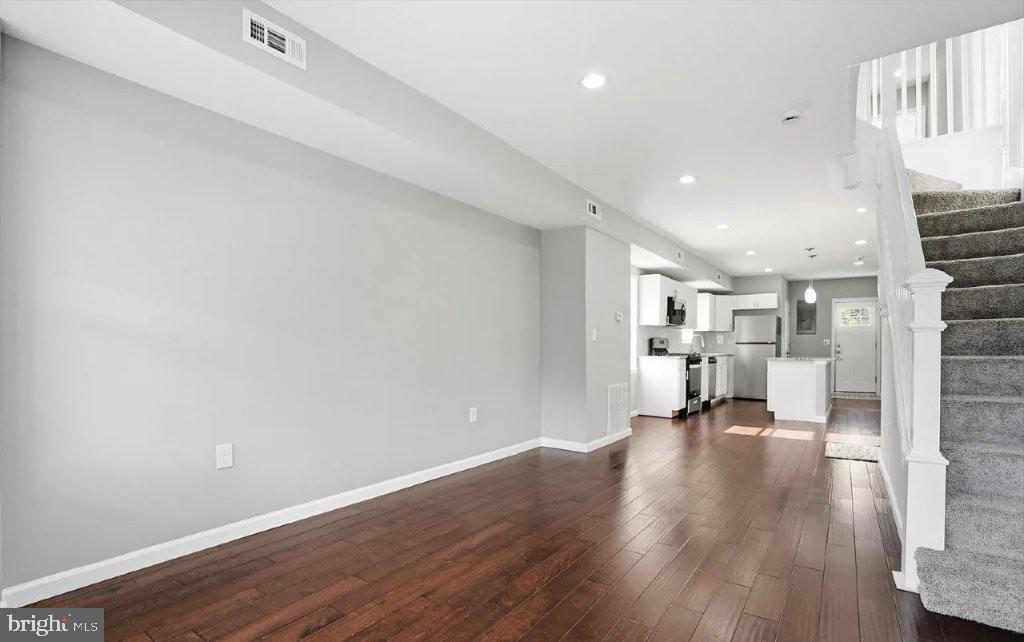 WAVERLY - Residential