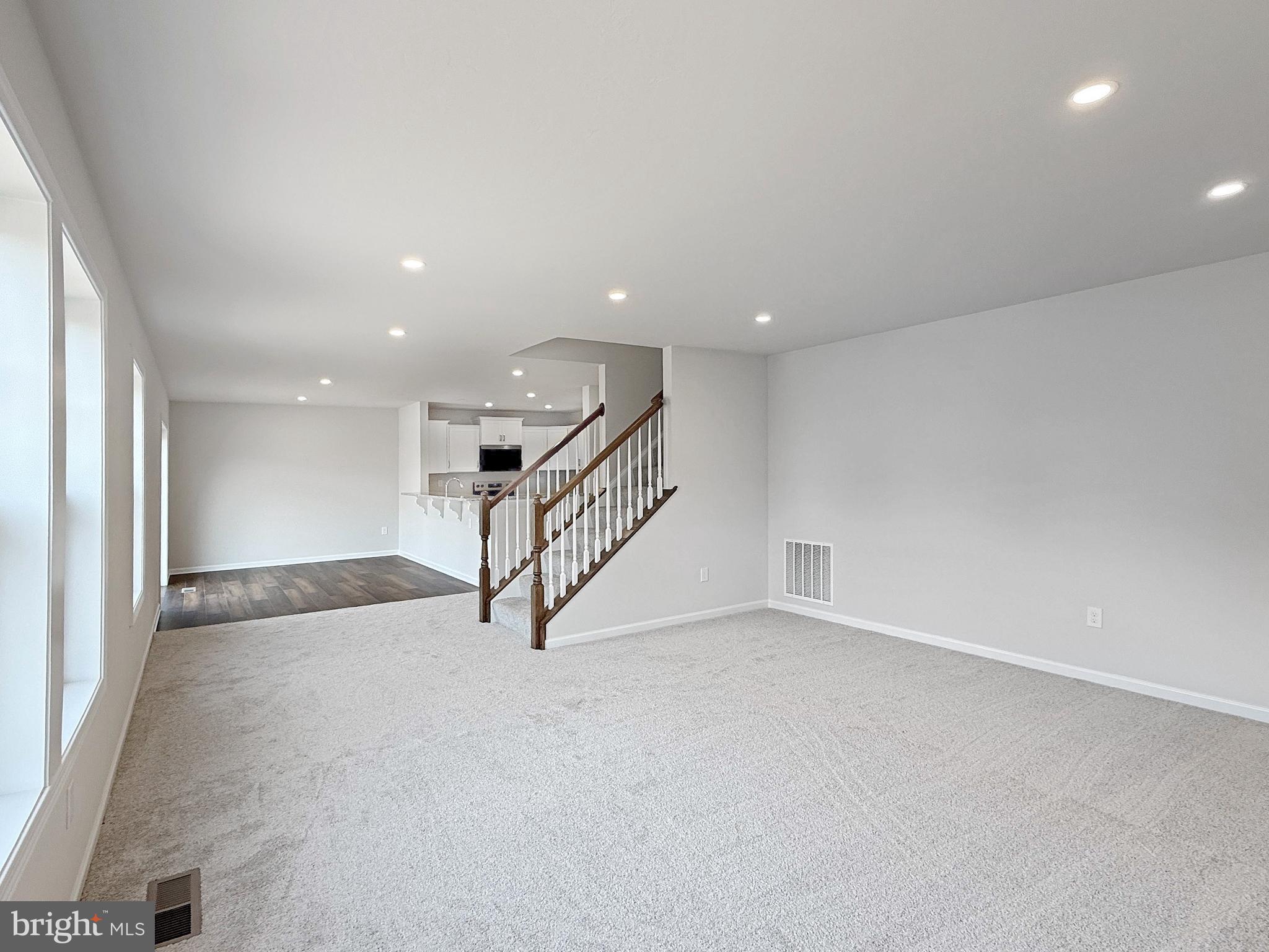 FINDLAY PARK - Residential