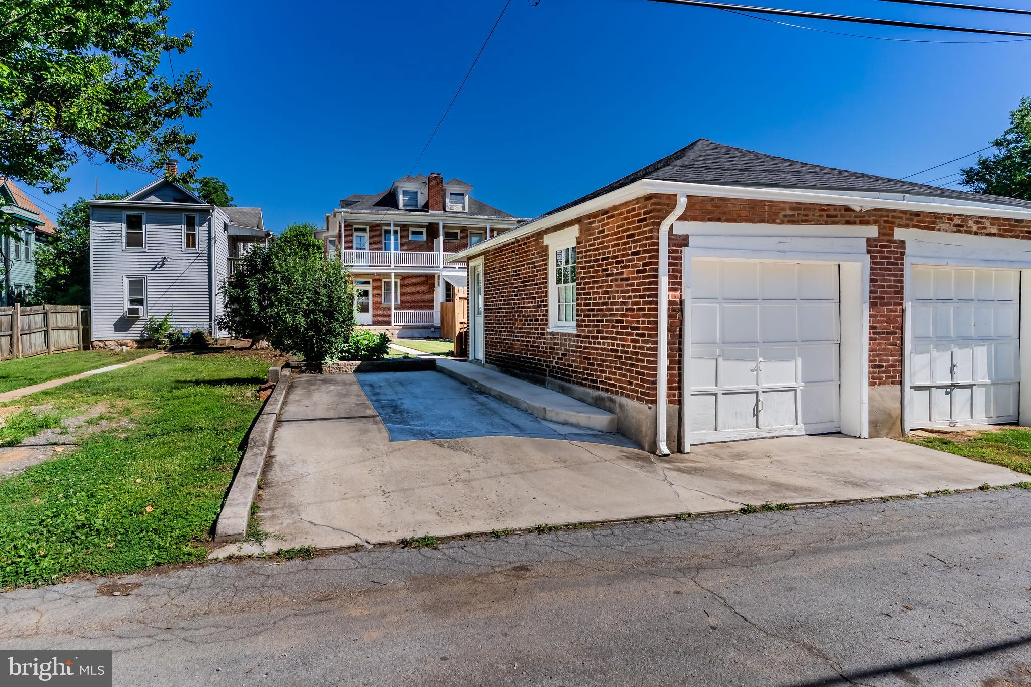 MECHANICSBURG BOROUGH - Residential