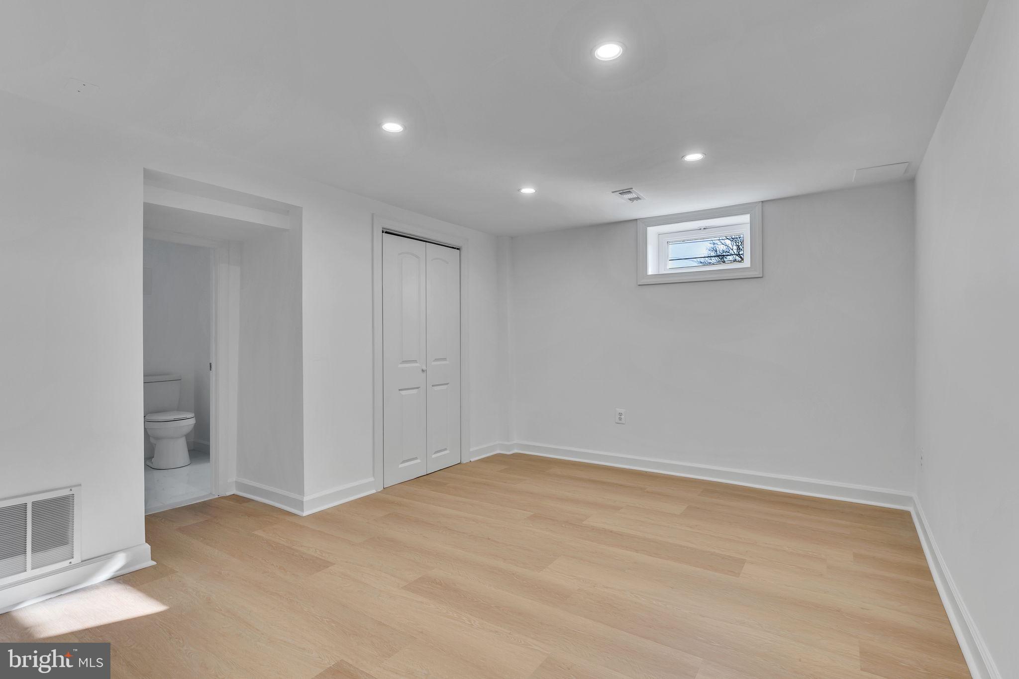 BLADENSBURG - Residential