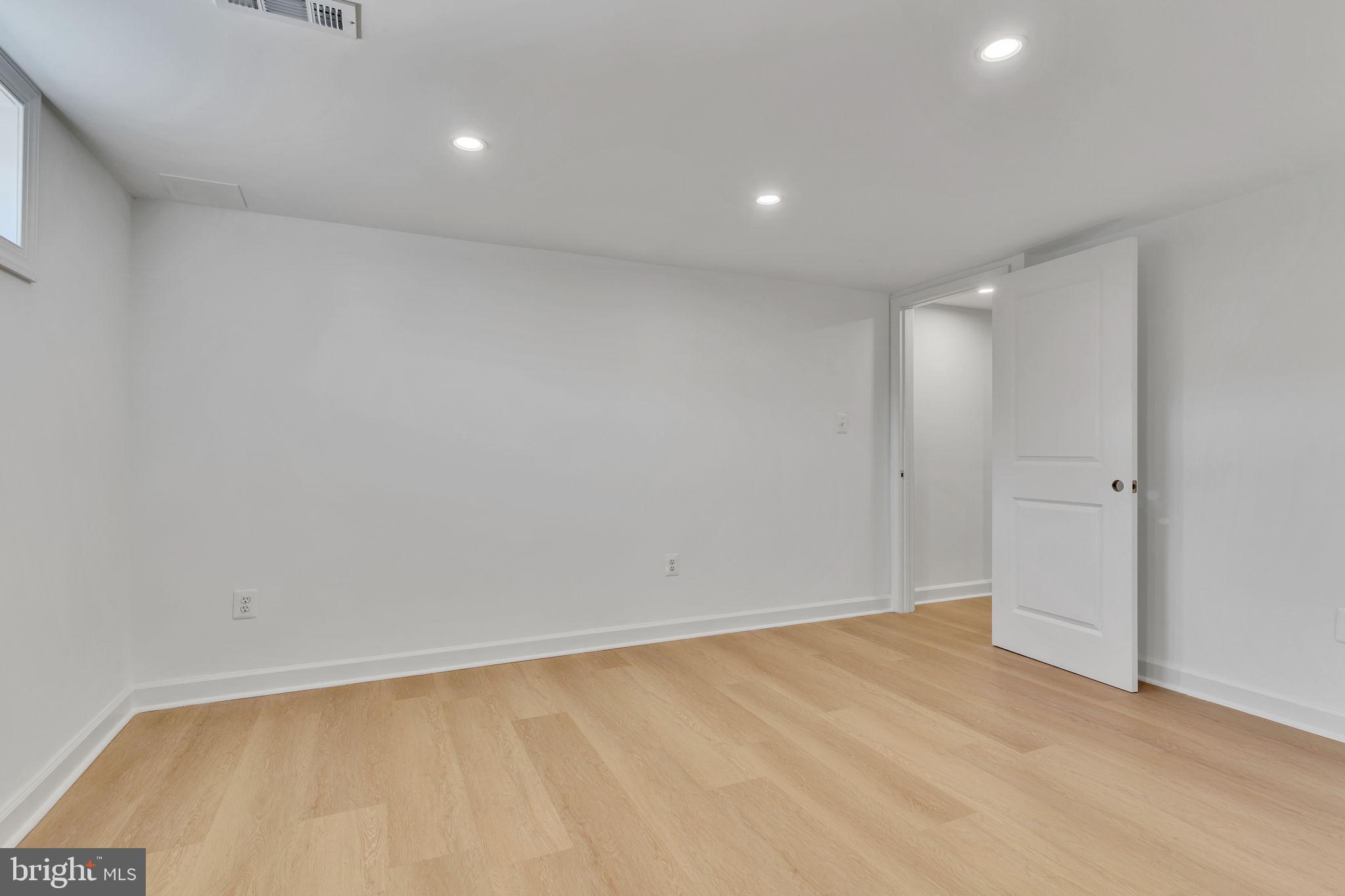 BLADENSBURG - Residential