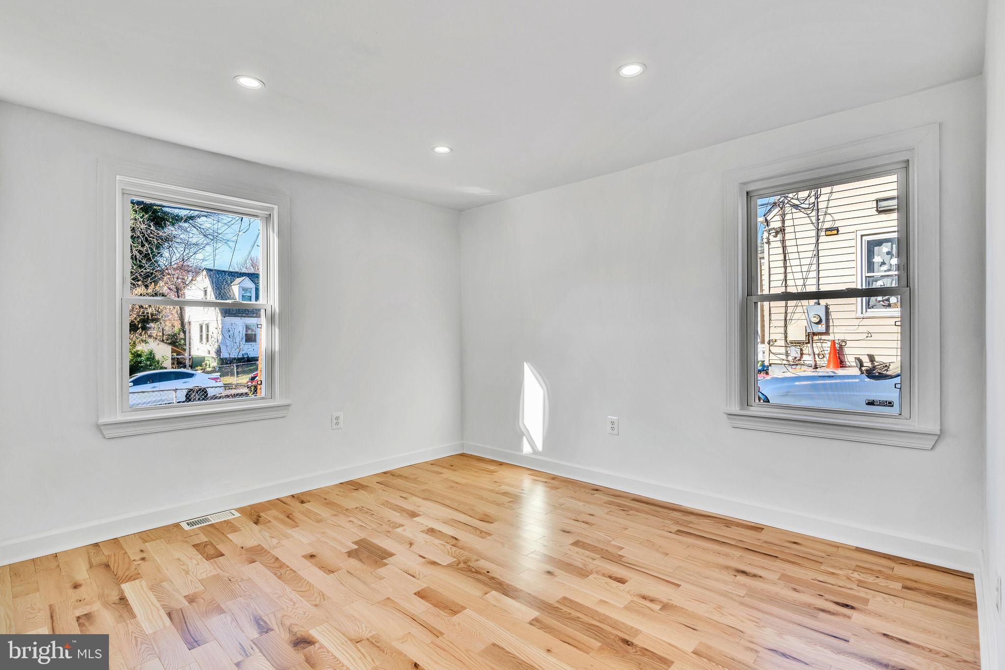 BLADENSBURG - Residential