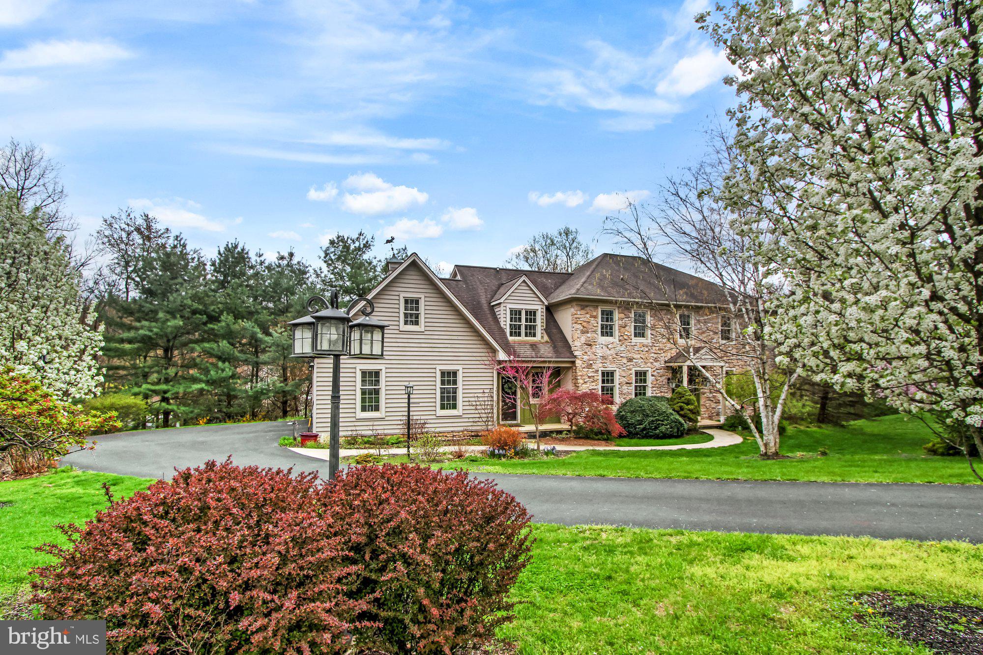 ROCKY RIDGE - Residential