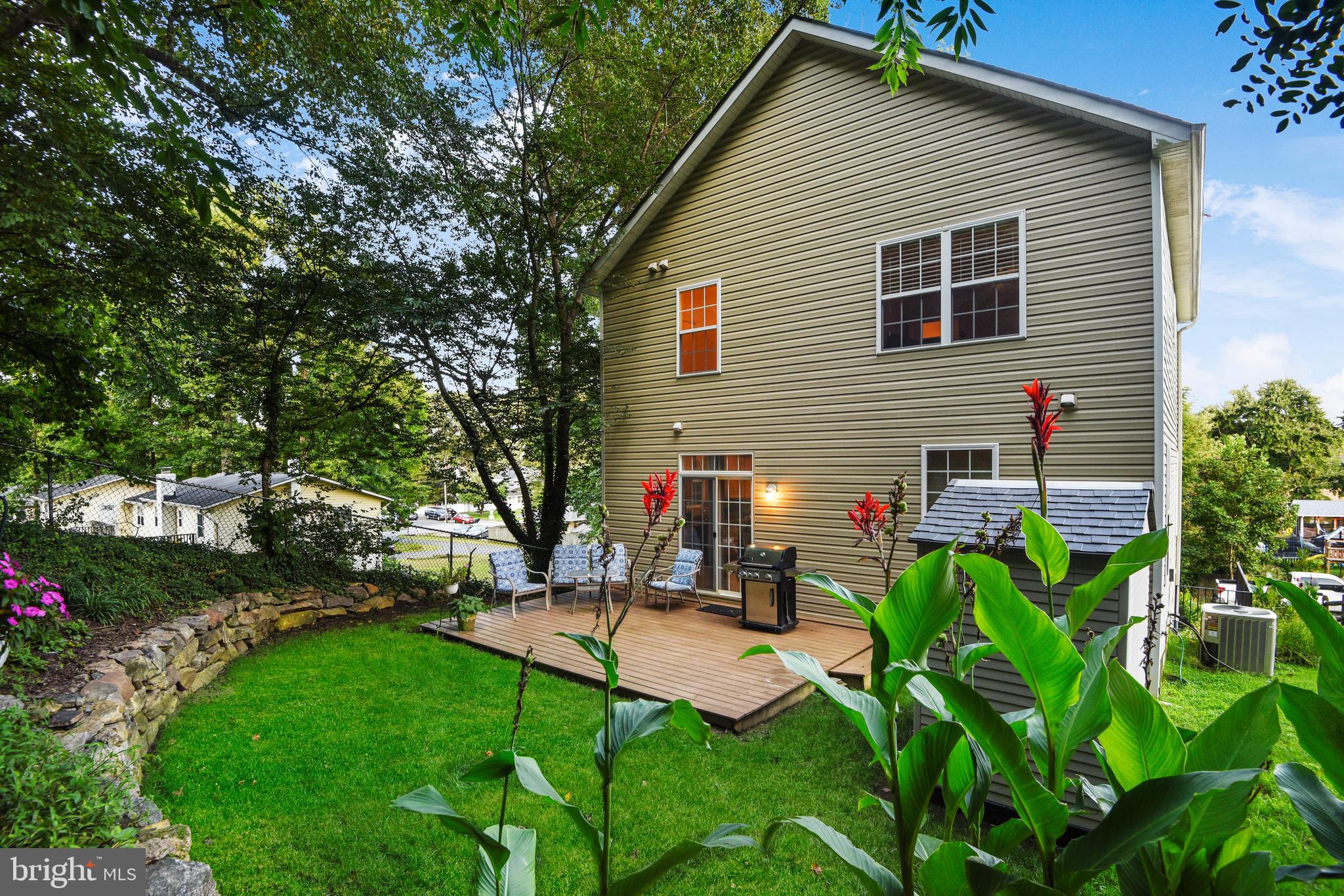 SELBY HEIGHTS - Residential Lease