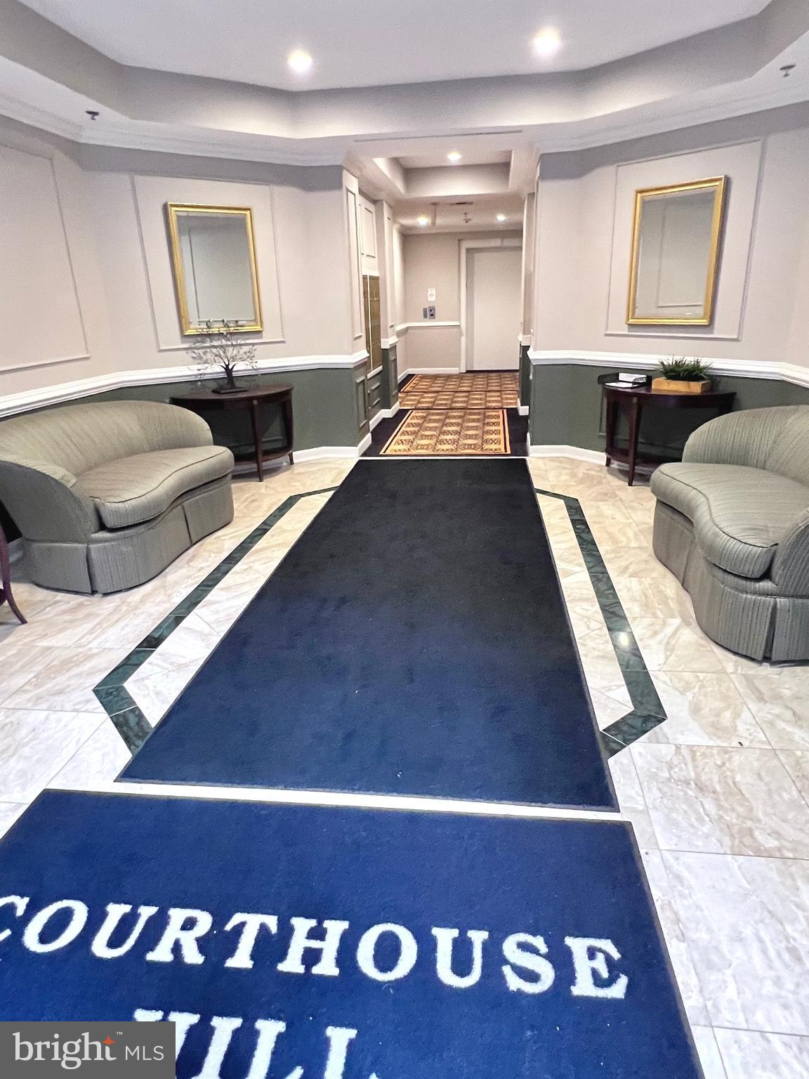 COURTHOUSE HILL - Residential Lease
