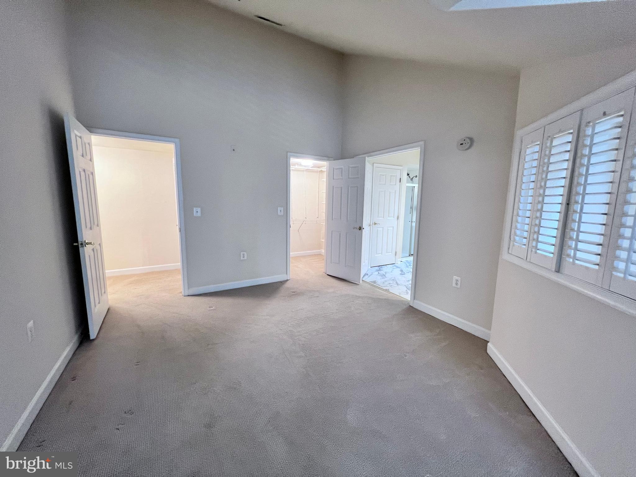COURTHOUSE HILL - Residential Lease