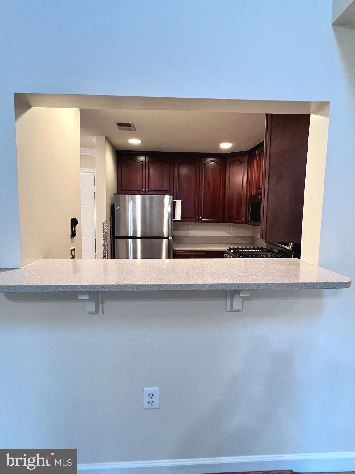 COURTHOUSE HILL - Residential Lease