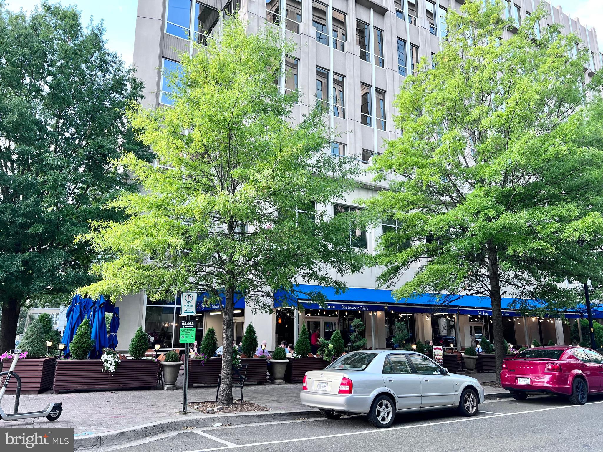 COURTHOUSE HILL - Residential Lease