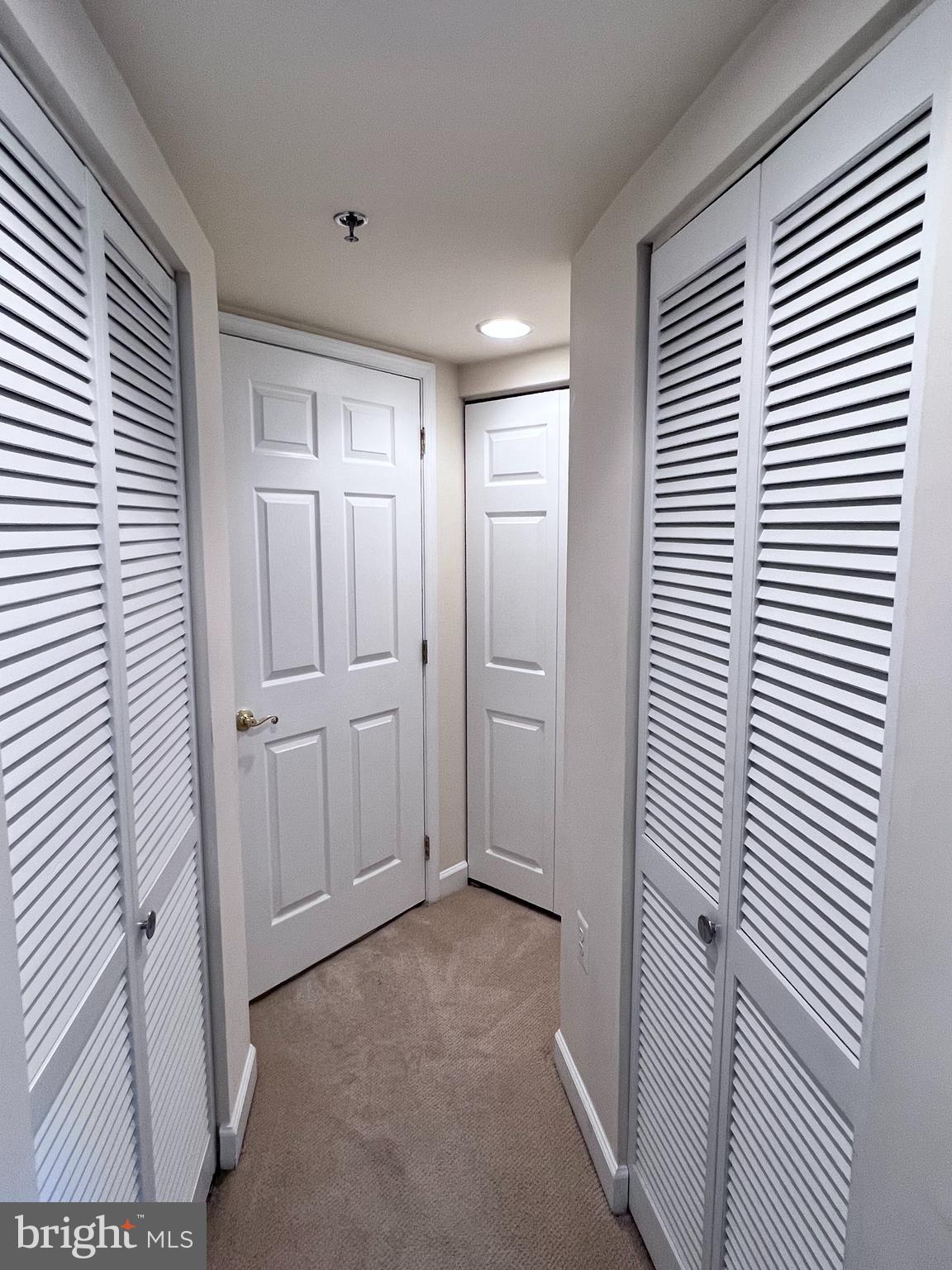 COURTHOUSE HILL - Residential Lease
