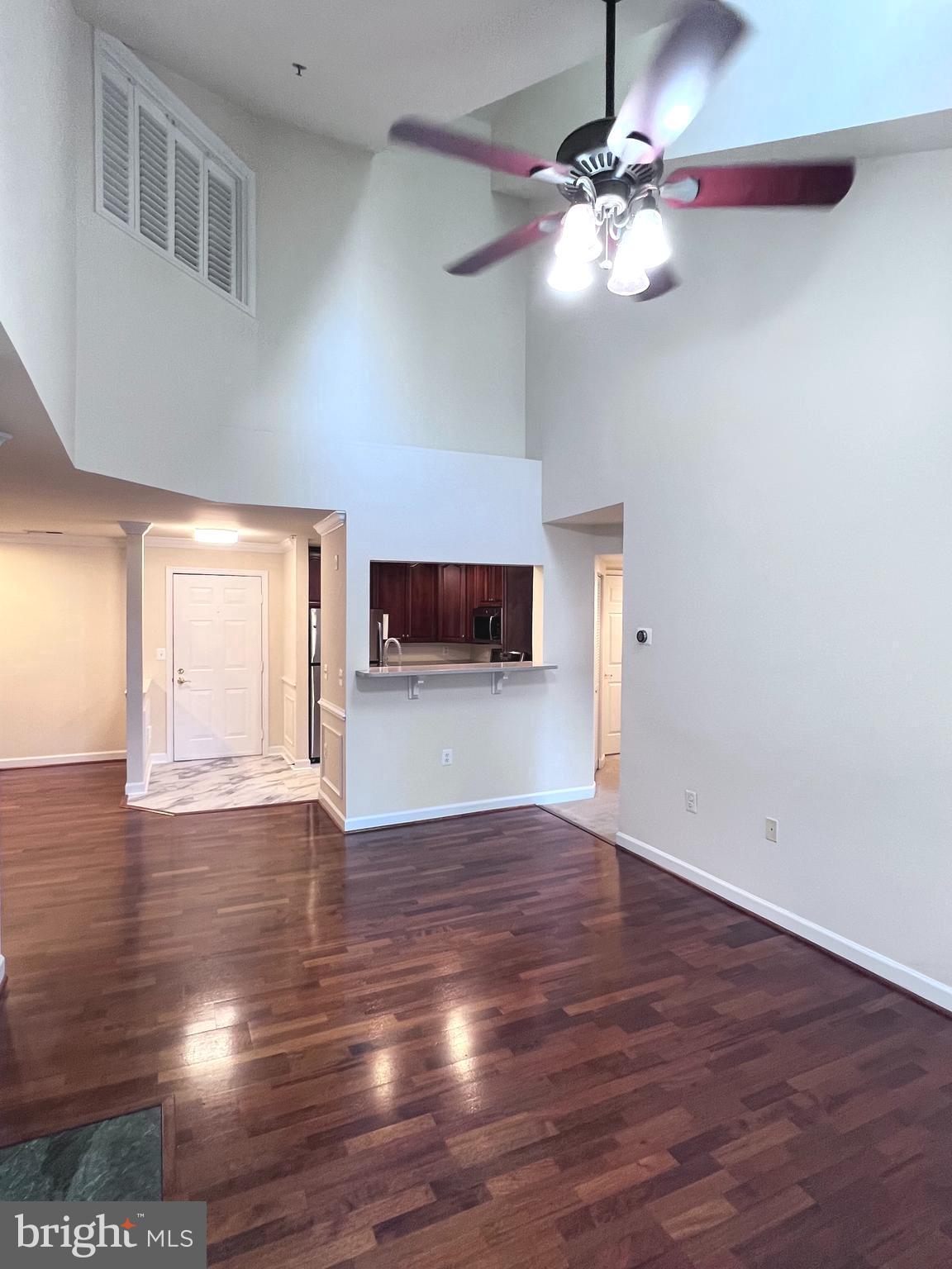 COURTHOUSE HILL - Residential Lease
