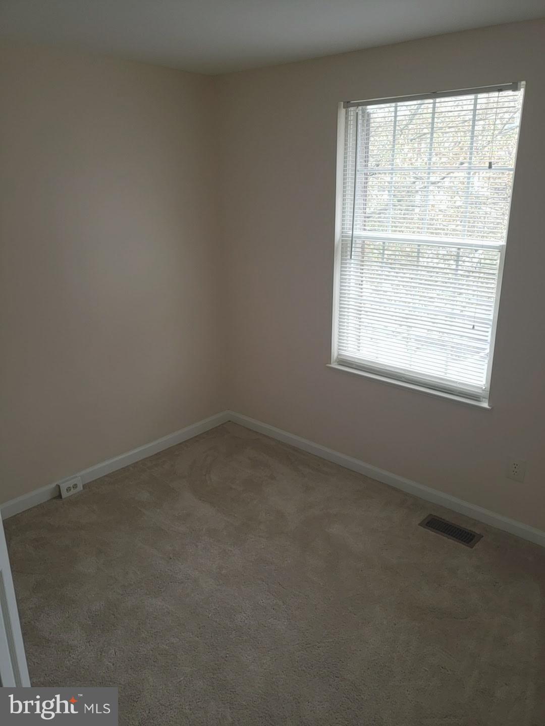 OLD BRIDGE ESTATES - Residential Lease
