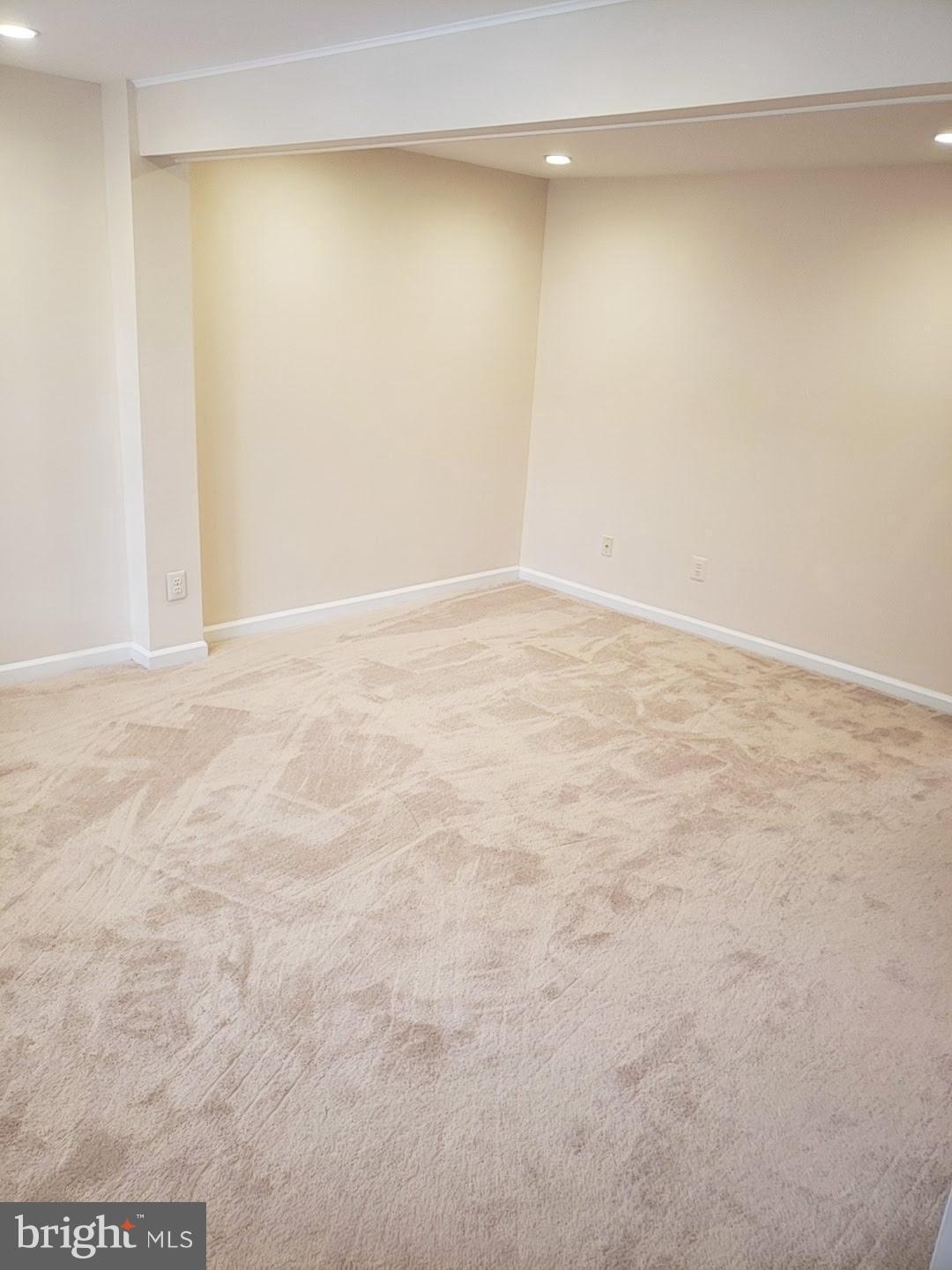 OLD BRIDGE ESTATES - Residential Lease