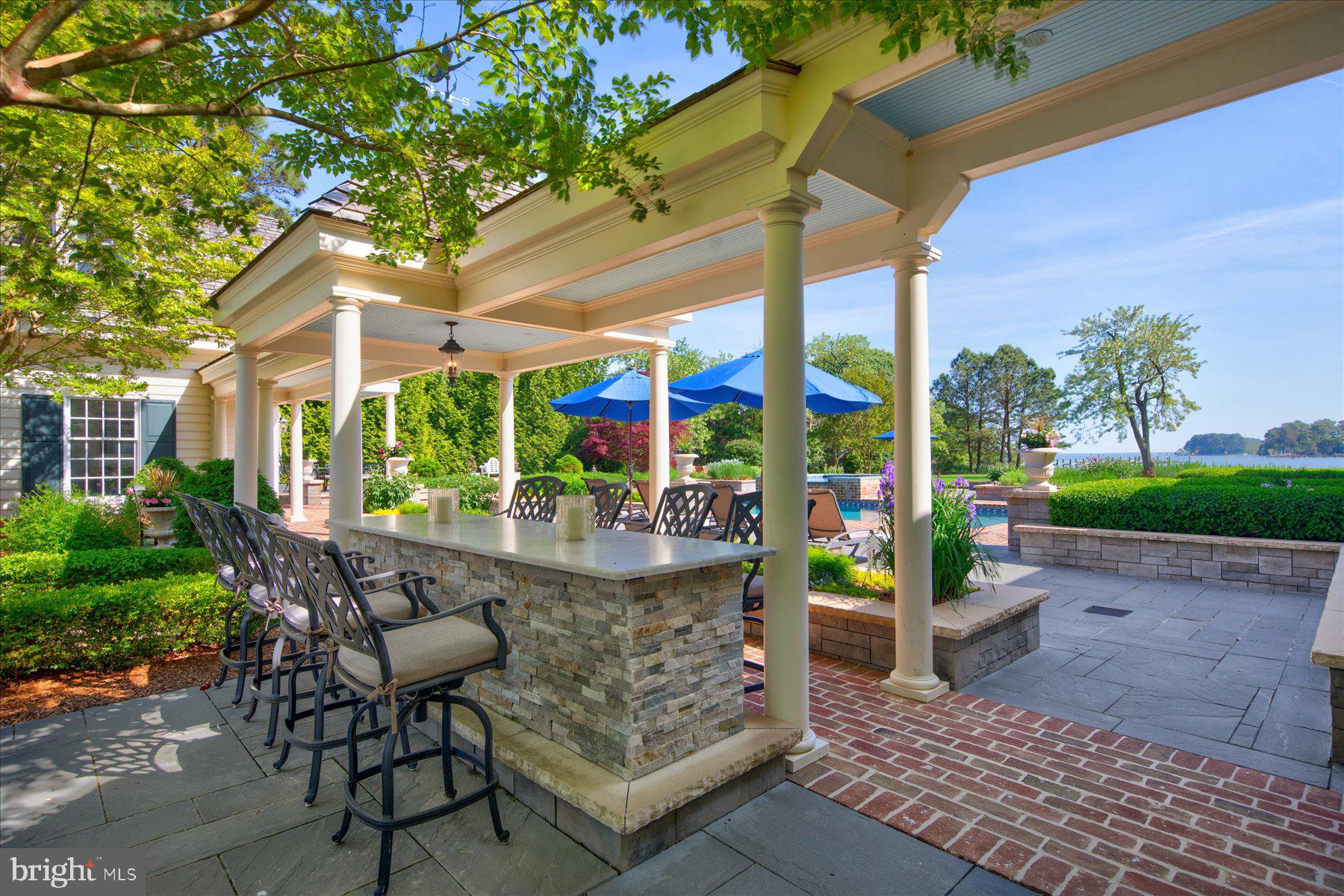 ROYAL OAK - Residential