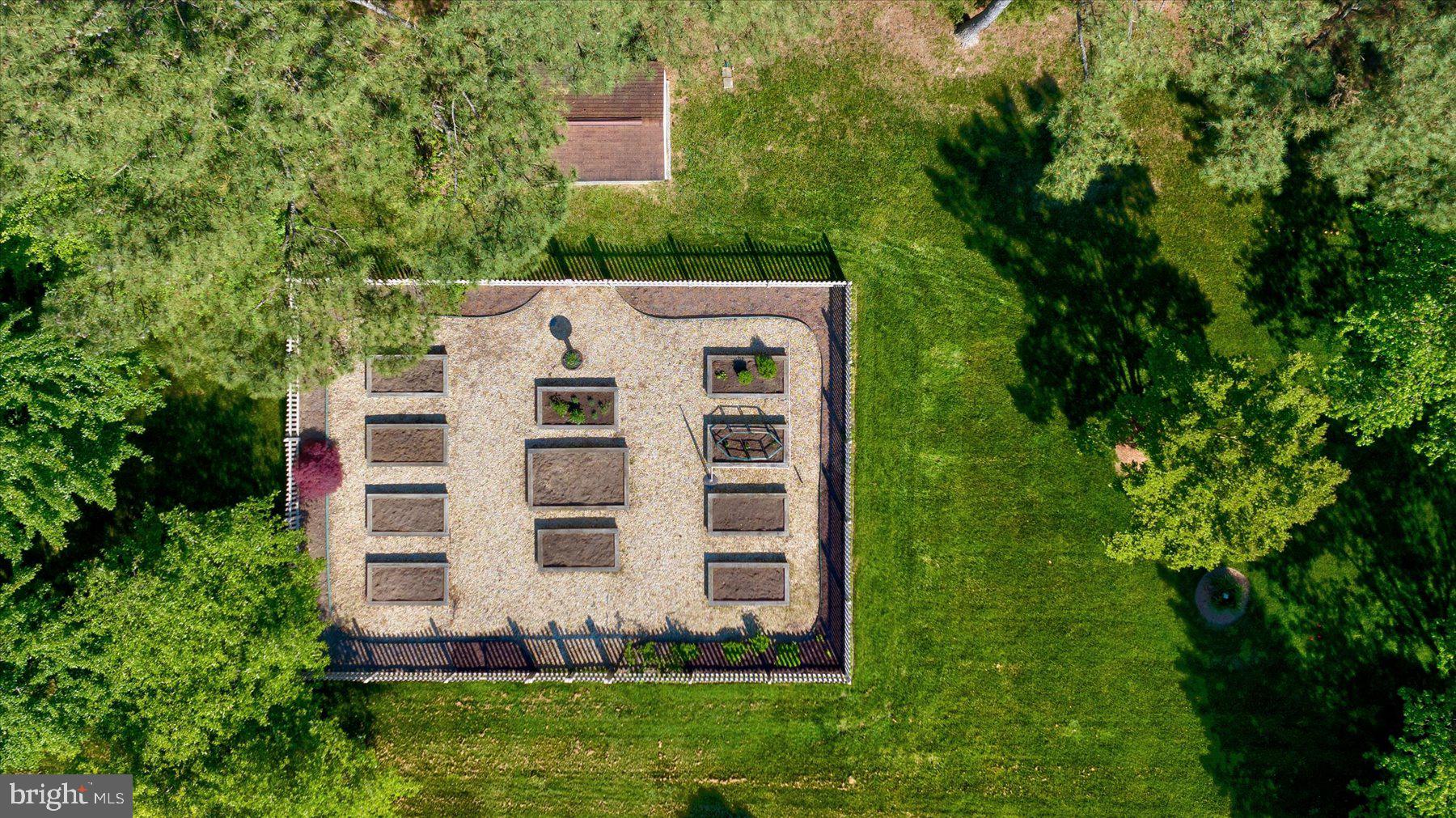 ROYAL OAK - Residential