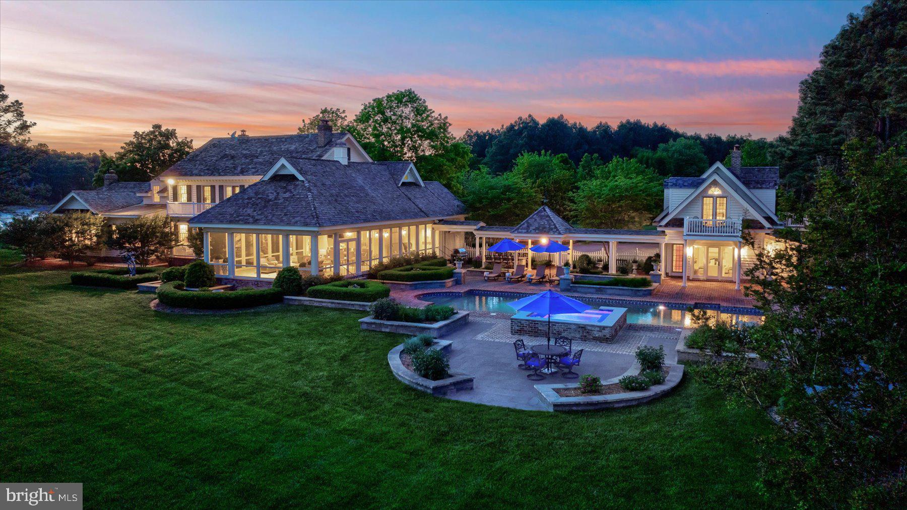 ROYAL OAK - Residential