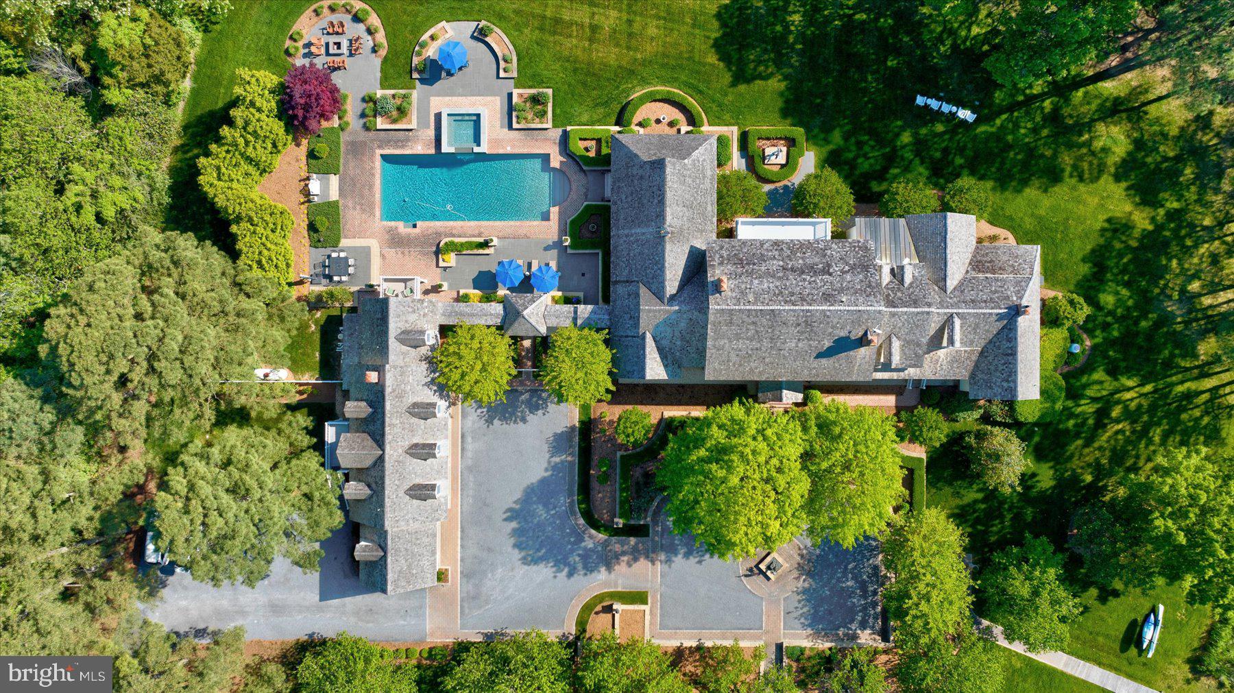 ROYAL OAK - Residential