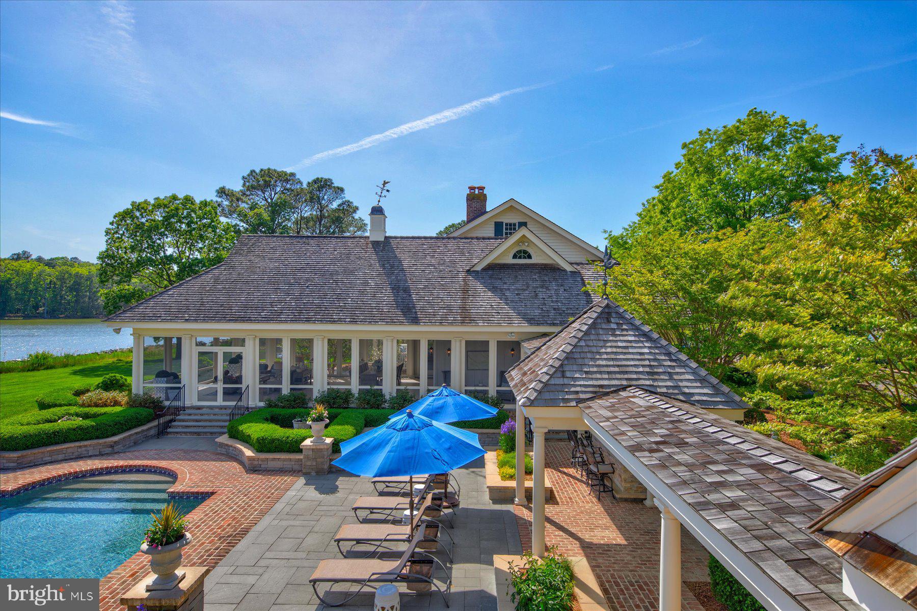 ROYAL OAK - Residential
