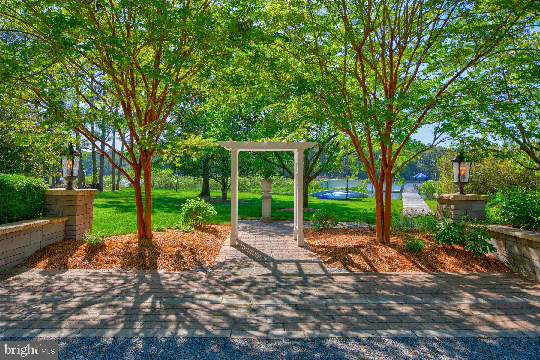 ROYAL OAK - Residential