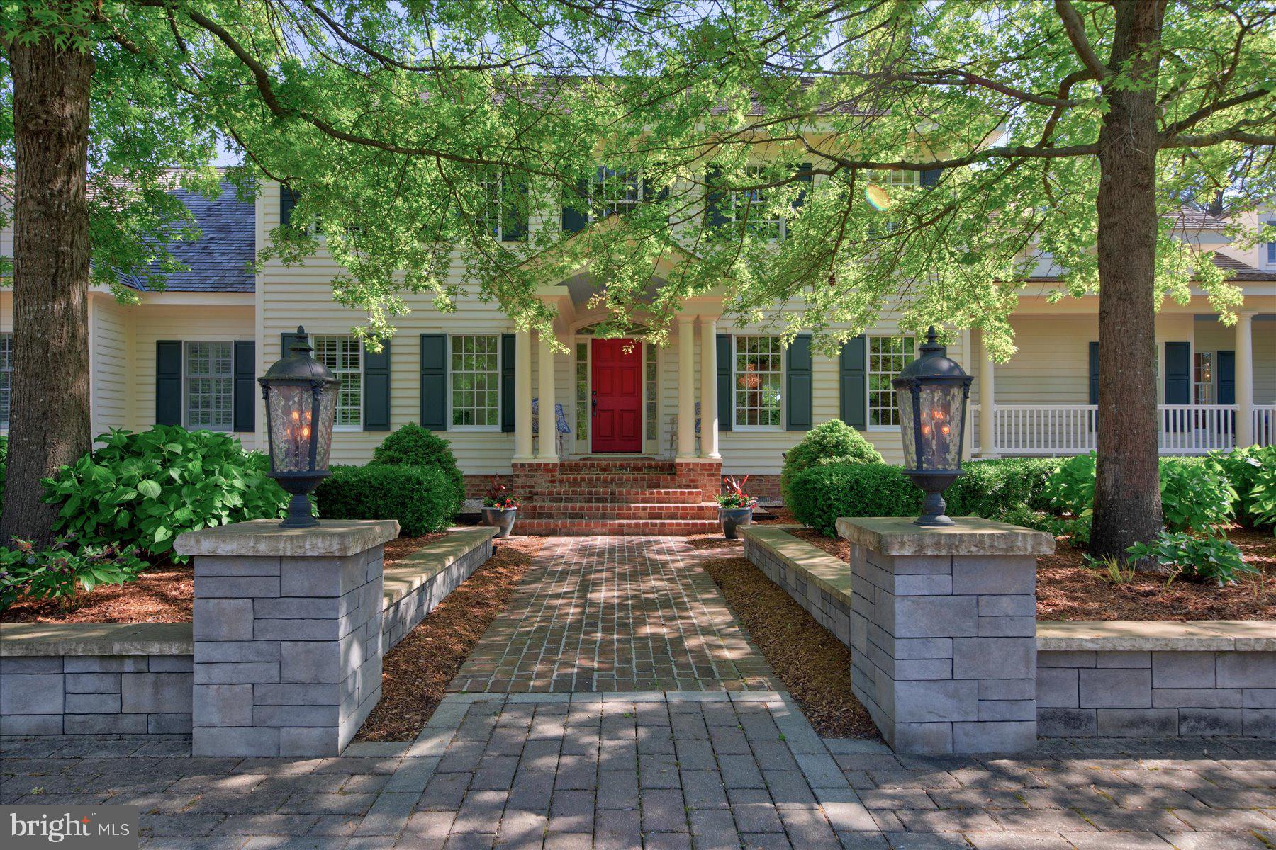 ROYAL OAK - Residential