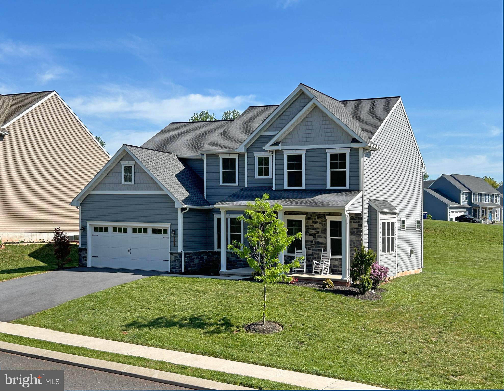 WOODLAND HILLS - Residential