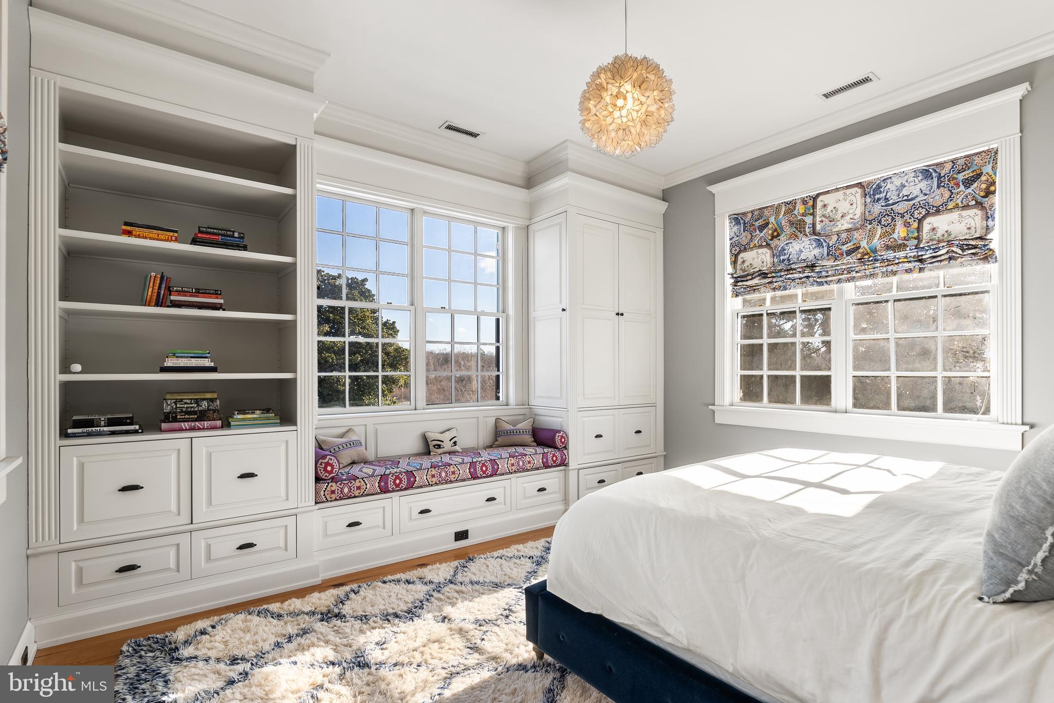 LOWER CAROLINE - Residential