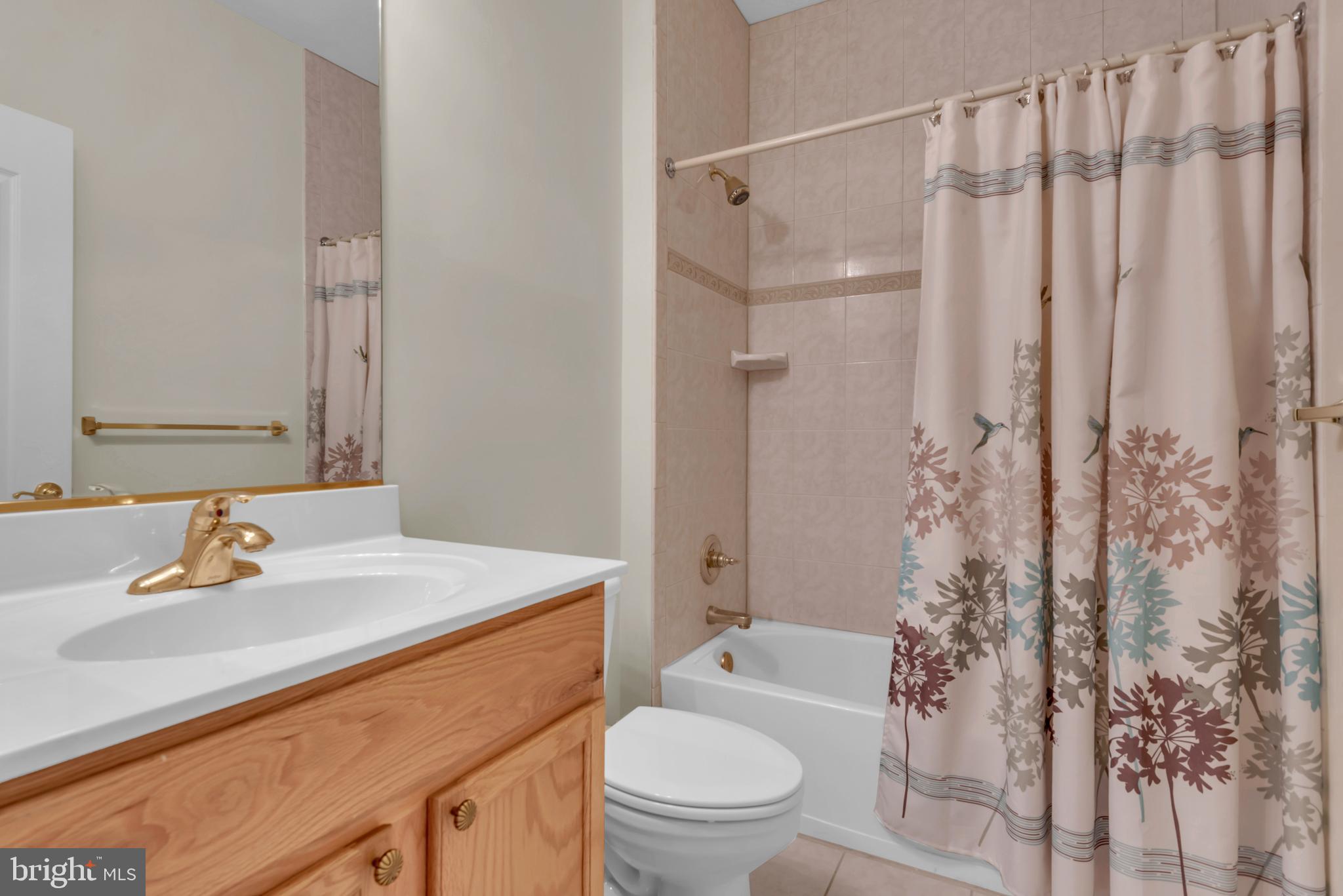 SYMPHONY VILLAGE AT CENTREVILLE - Residential