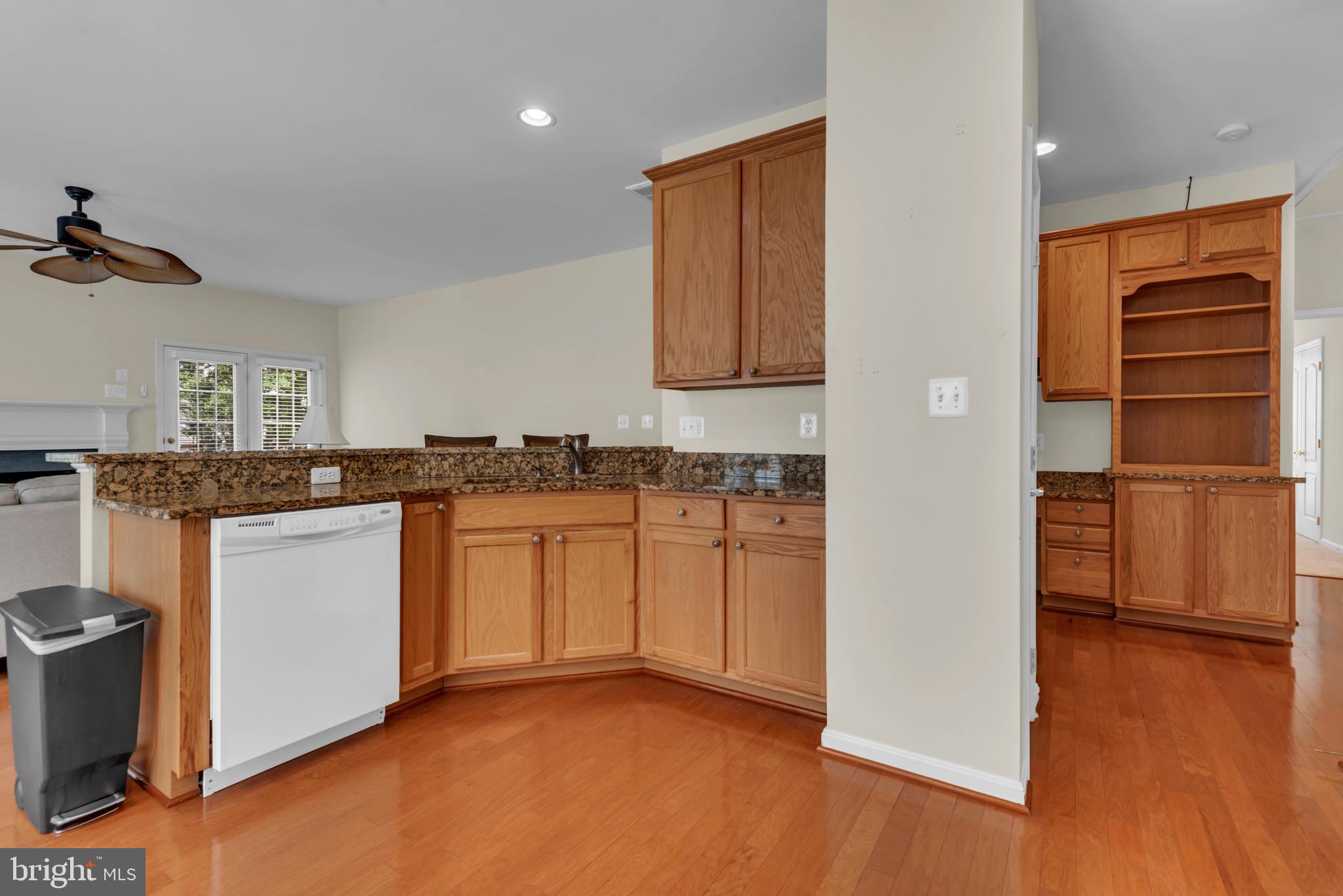 SYMPHONY VILLAGE AT CENTREVILLE - Residential