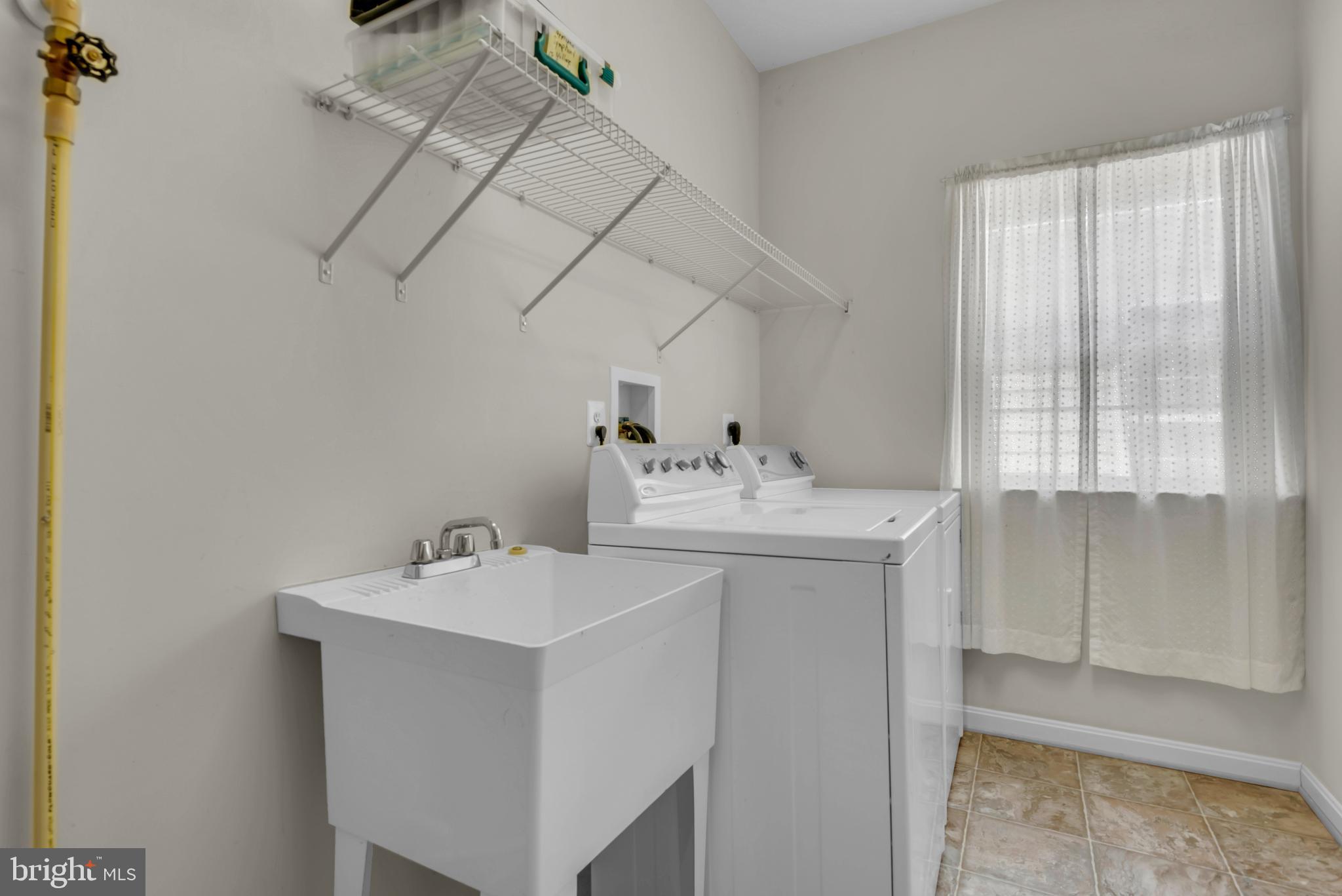 SYMPHONY VILLAGE AT CENTREVILLE - Residential