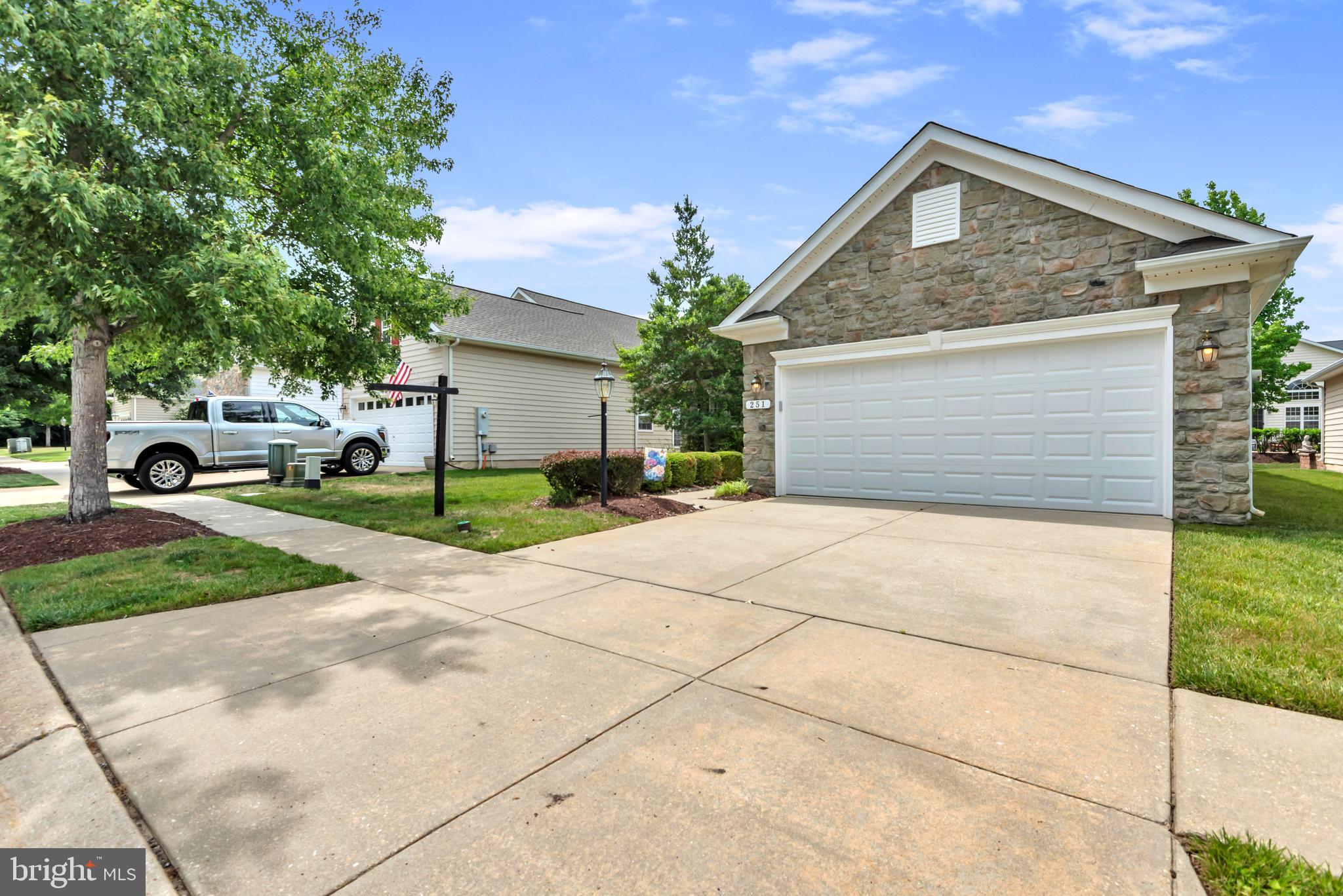 SYMPHONY VILLAGE AT CENTREVILLE - Residential