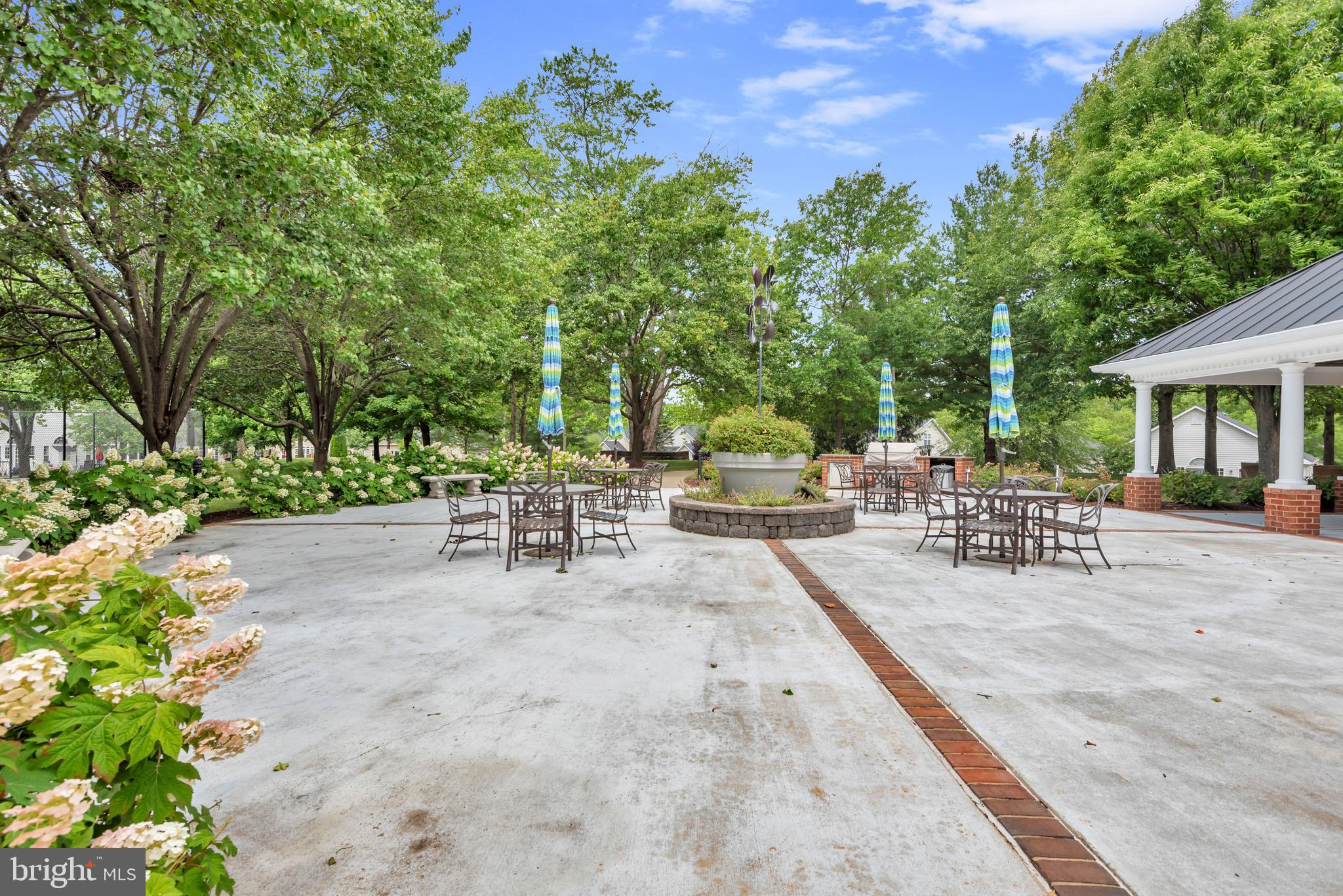 SYMPHONY VILLAGE AT CENTREVILLE - Residential