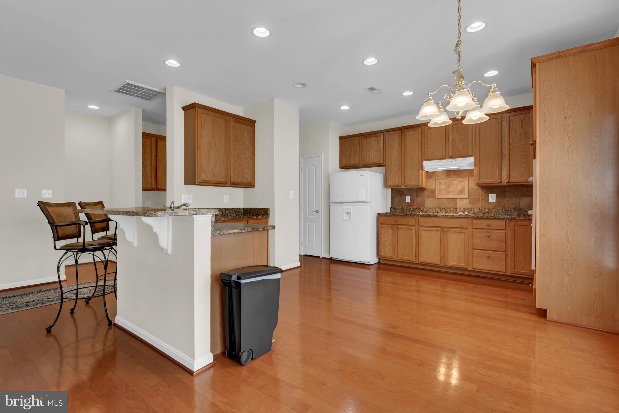 SYMPHONY VILLAGE AT CENTREVILLE - Residential