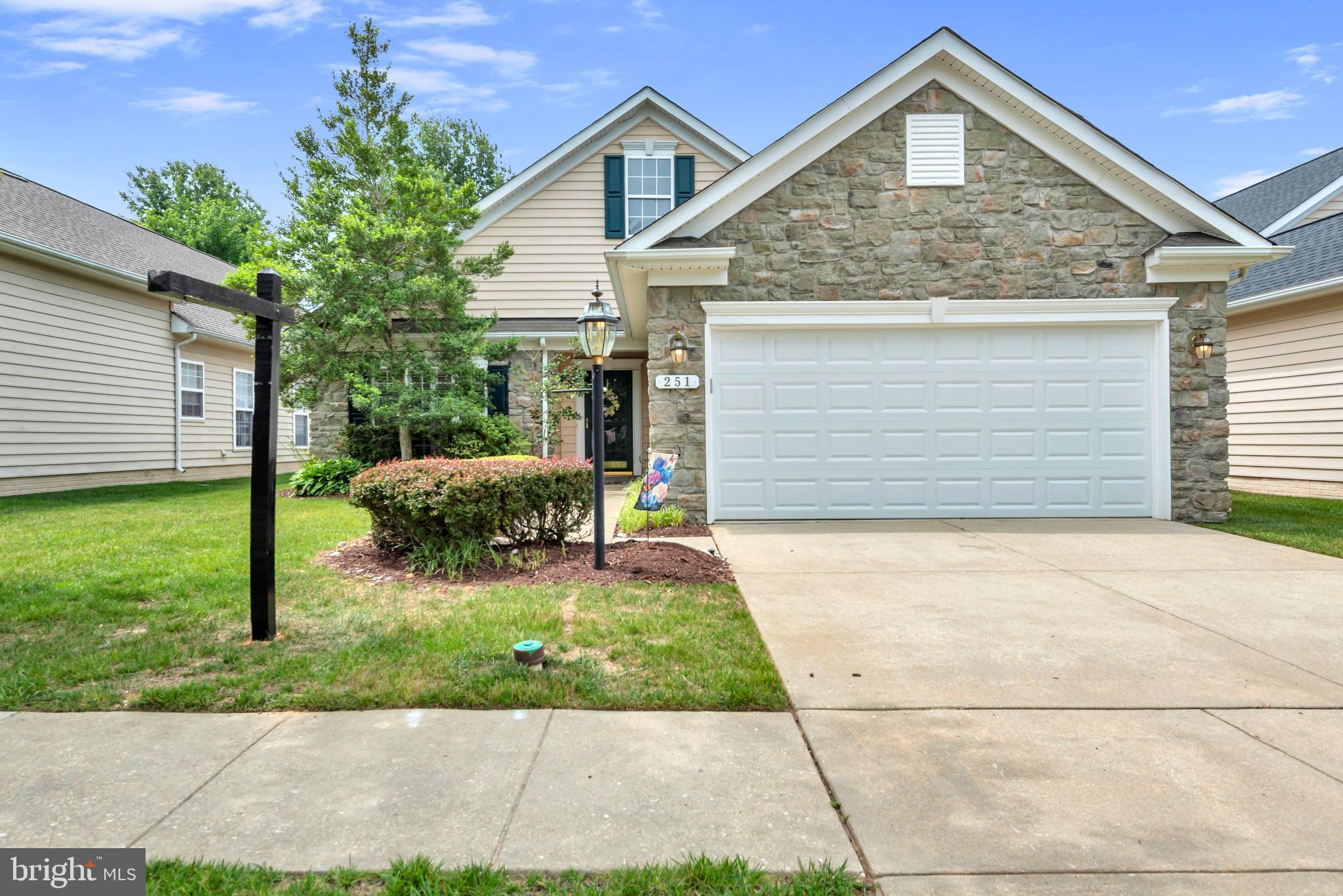 SYMPHONY VILLAGE AT CENTREVILLE - Residential