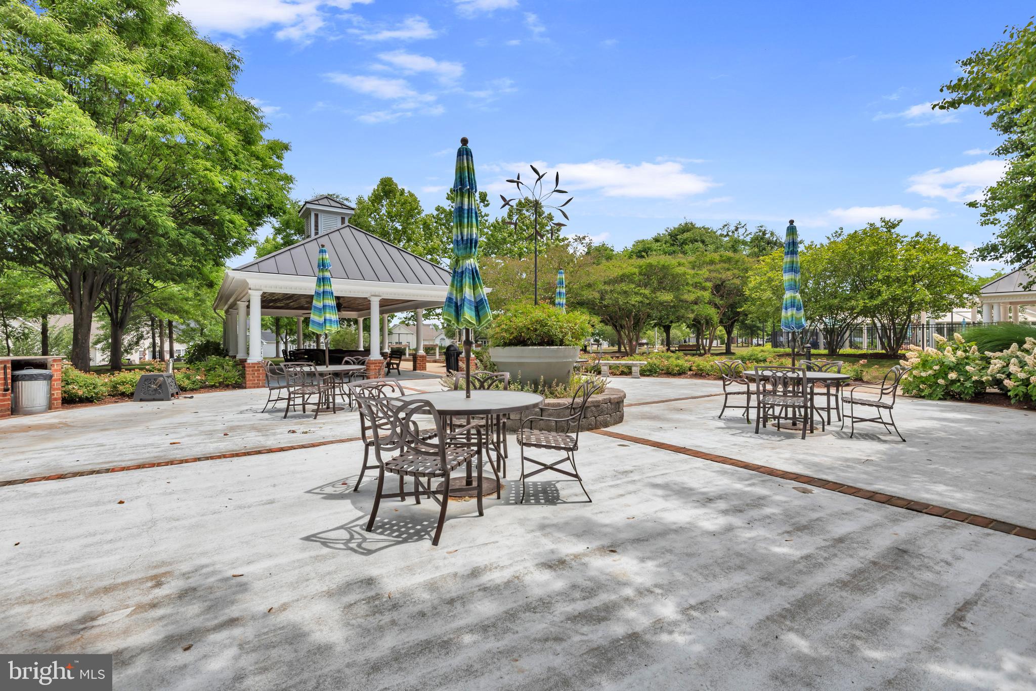 SYMPHONY VILLAGE AT CENTREVILLE - Residential