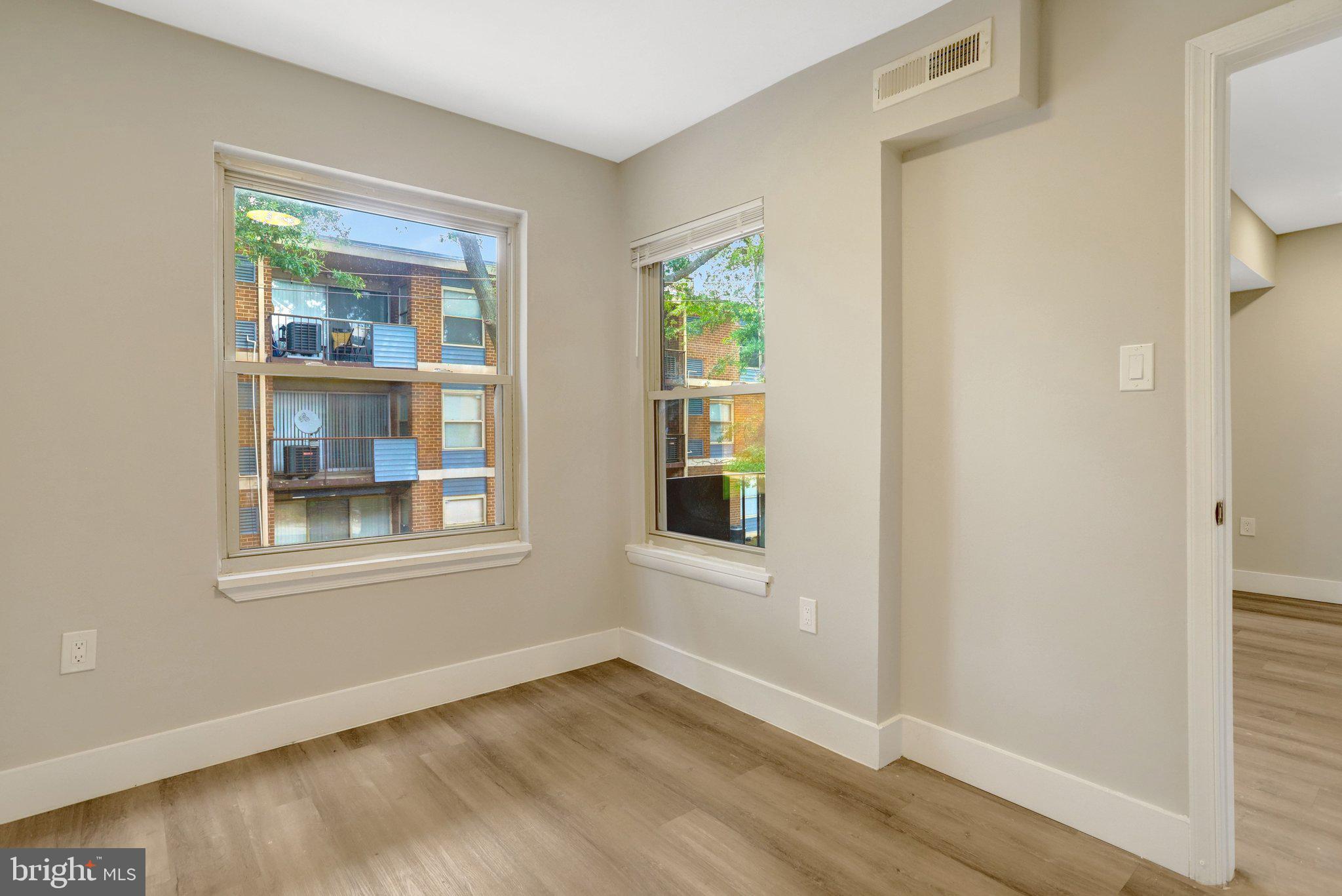 MARLOW TOWERS CONDOMINIUMS - Residential