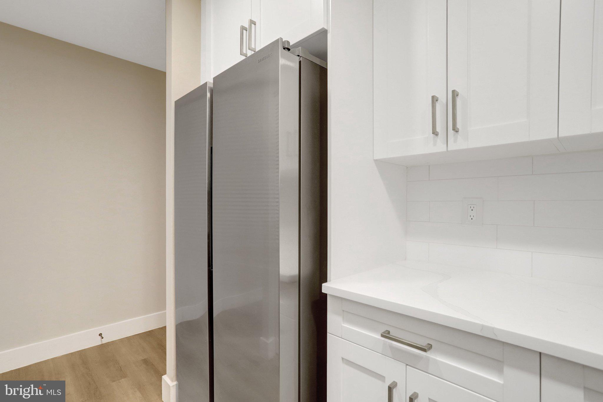 MARLOW TOWERS CONDOMINIUMS - Residential