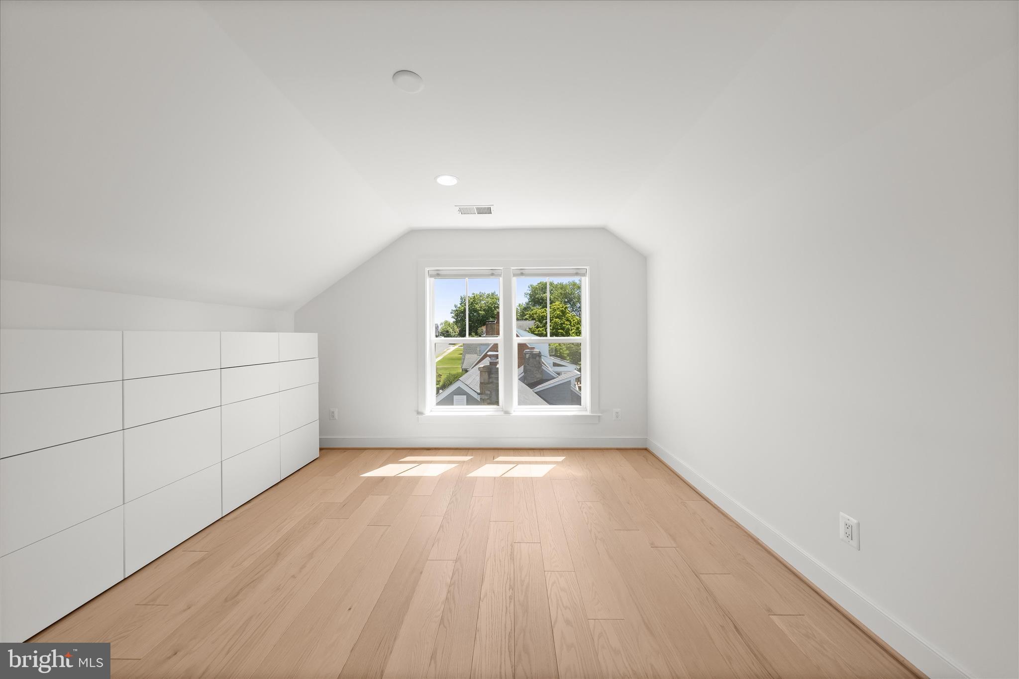 BERKSHIRE - Residential