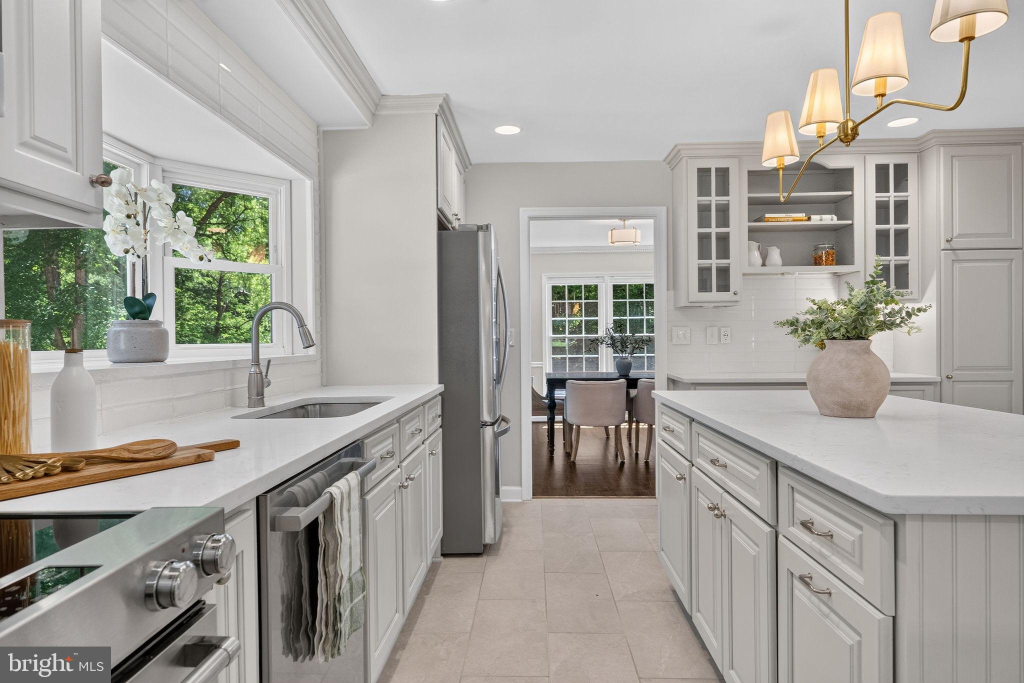 FOX HILLS - Residential